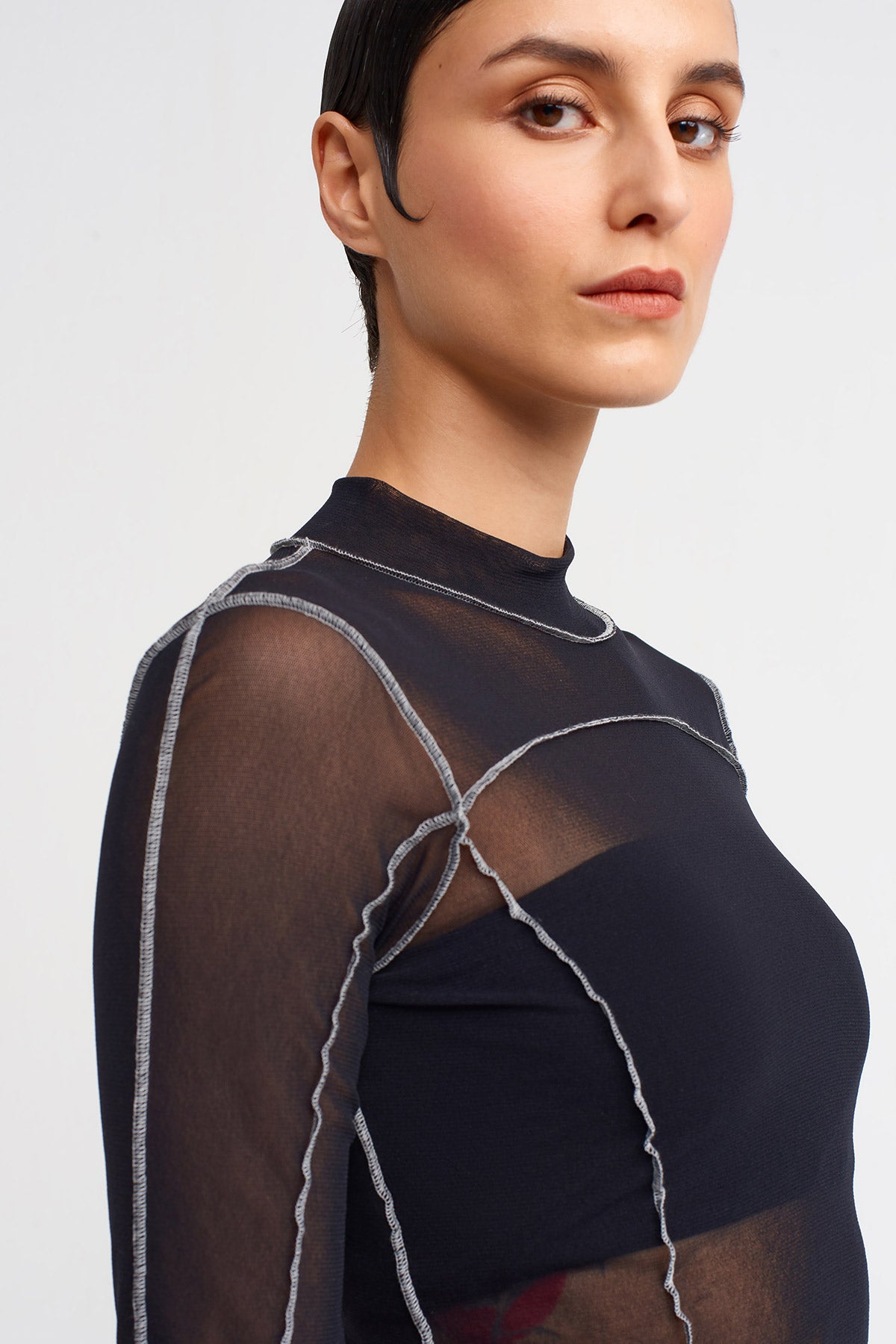 Black / White Contrast Stitched Mesh Bodysuit-Y241011010