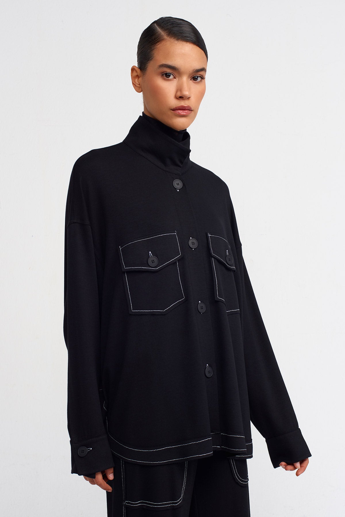 Black Lounge Shirt With Contrast Stitching-Y241011066