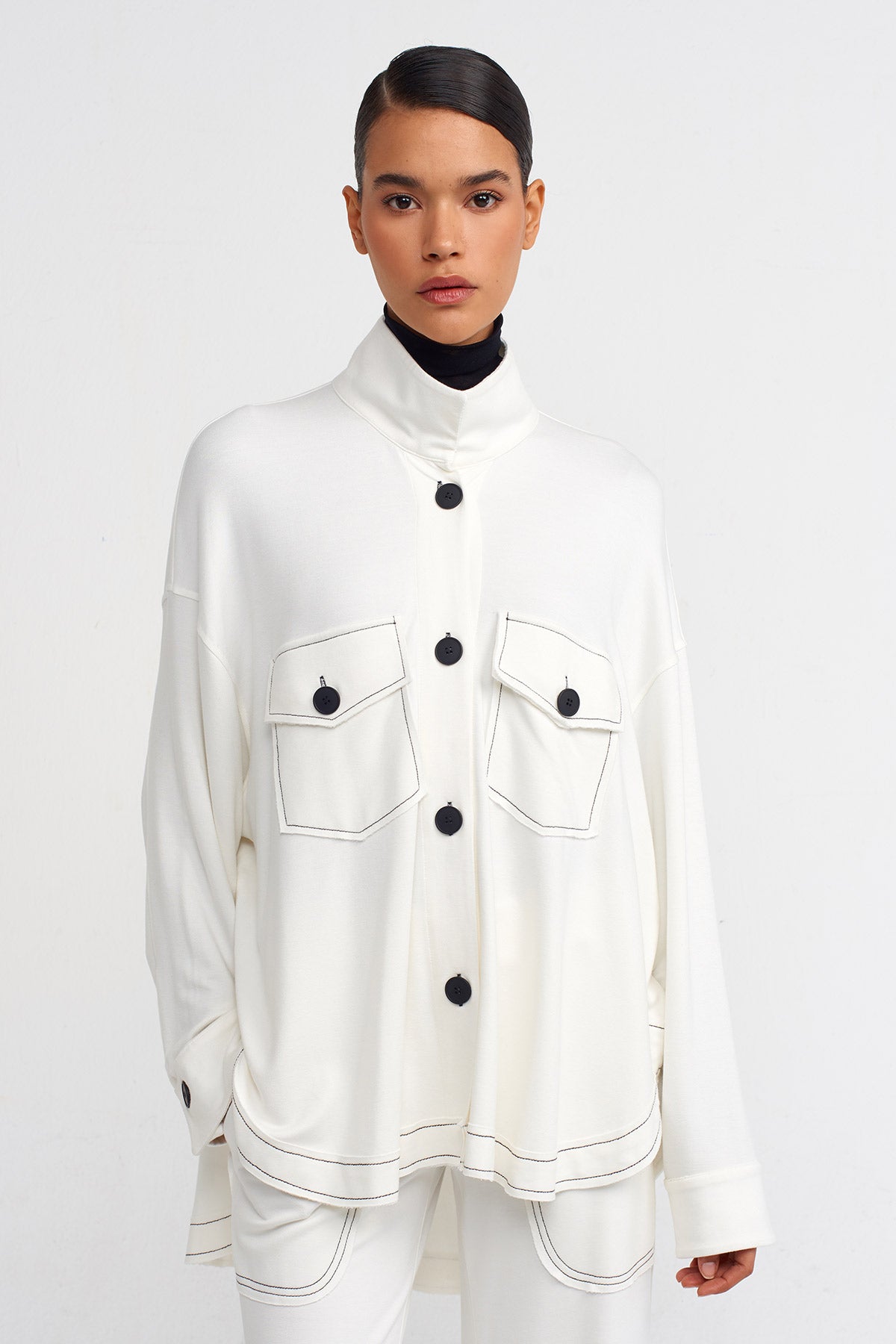 Off White Lounge Shirt With Contrast Stitching-Y241011066