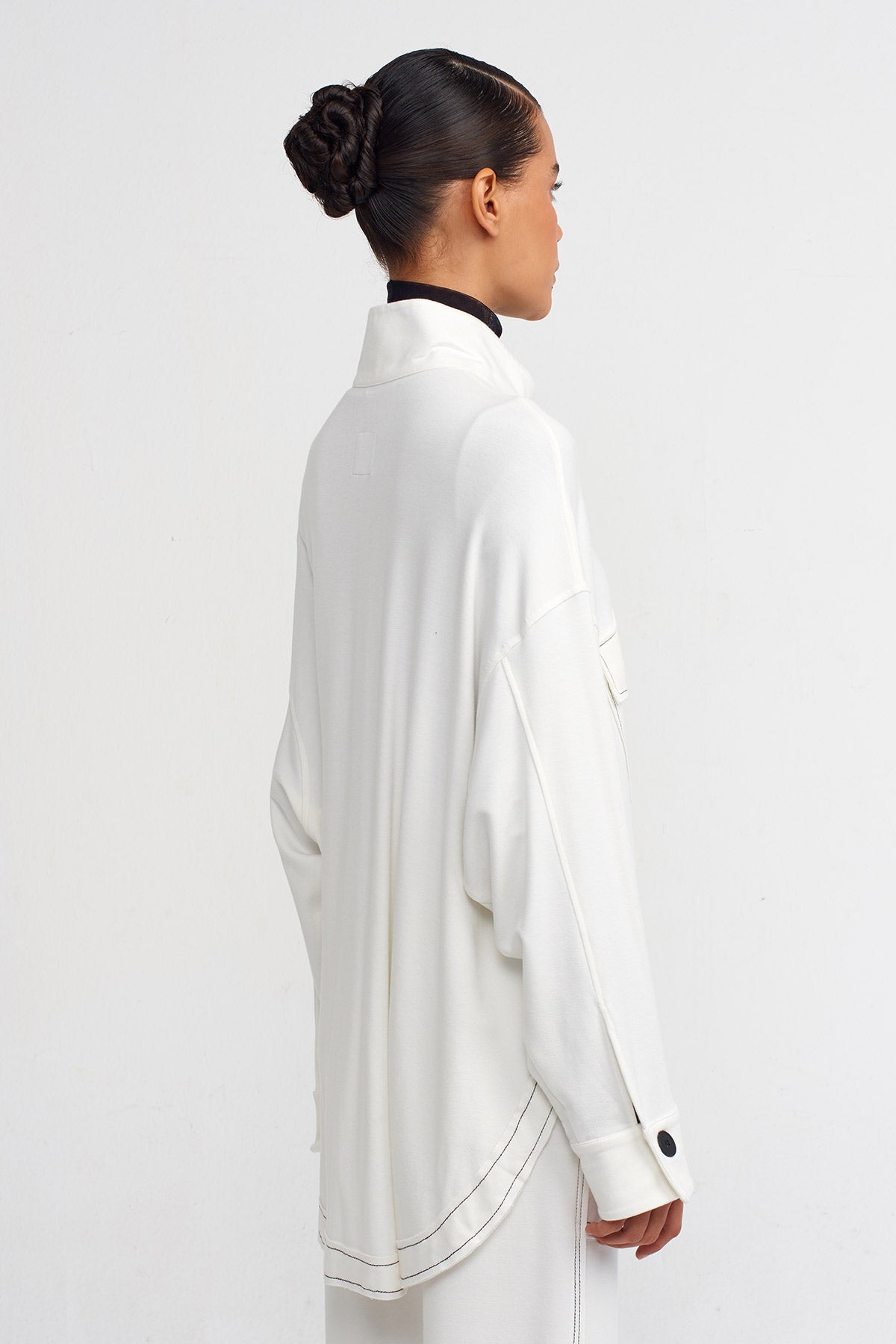 Off White Lounge Shirt With Contrast Stitching-Y241011066