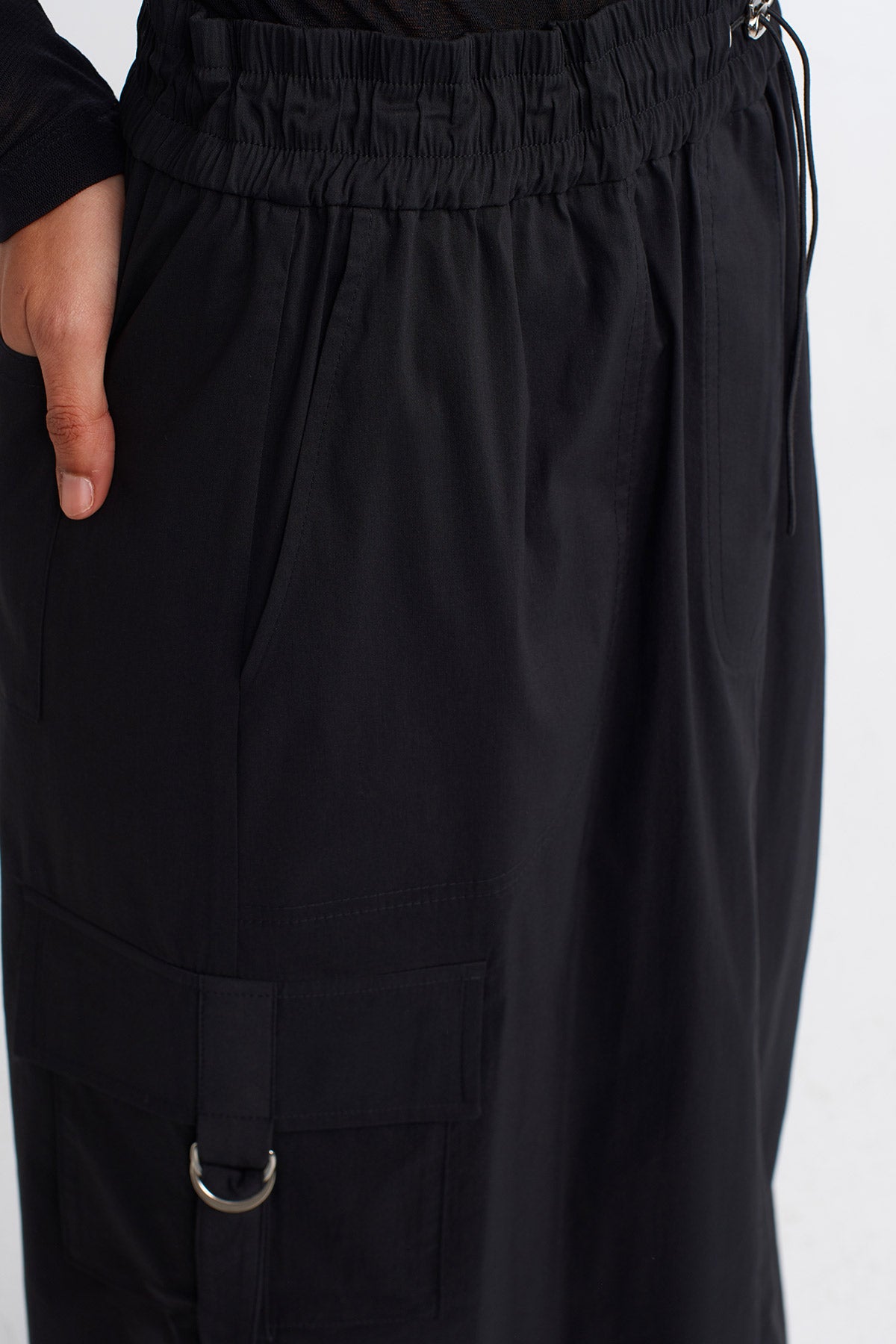 Black Long Poplin Cargo Skirt-Y242012006