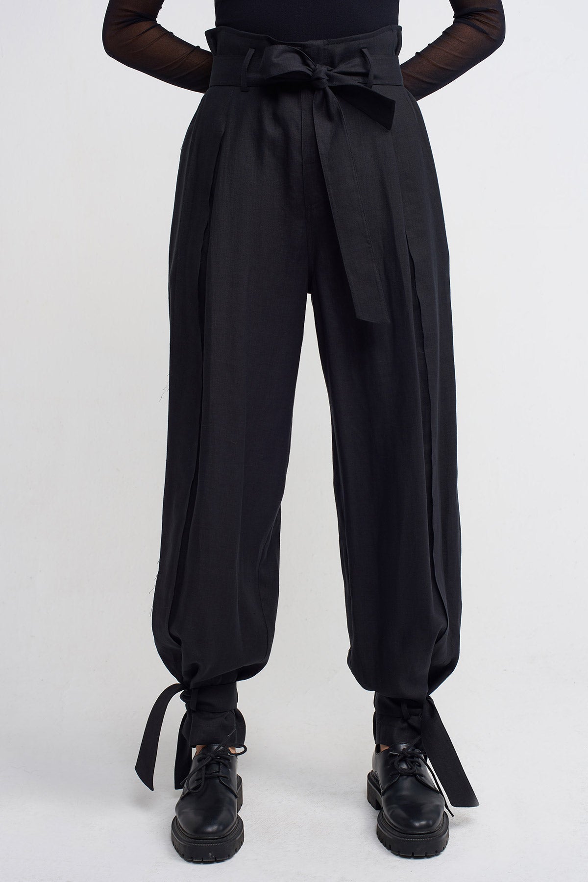 Black Cuffed Tie Detail Linen Jogger Trouser-Y243013010