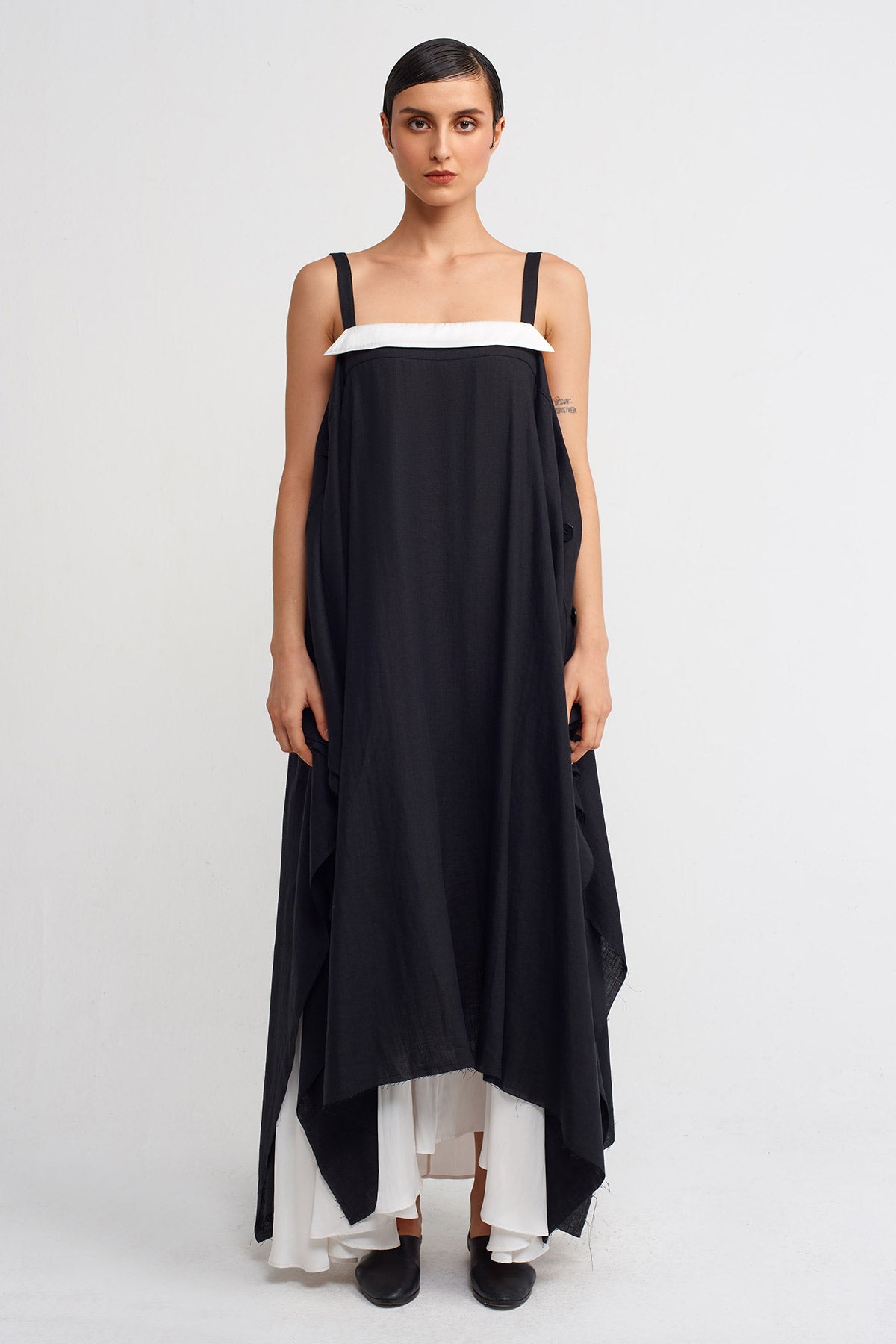 Black / White Thick Strap, Long Linen Dress-Y244014015
