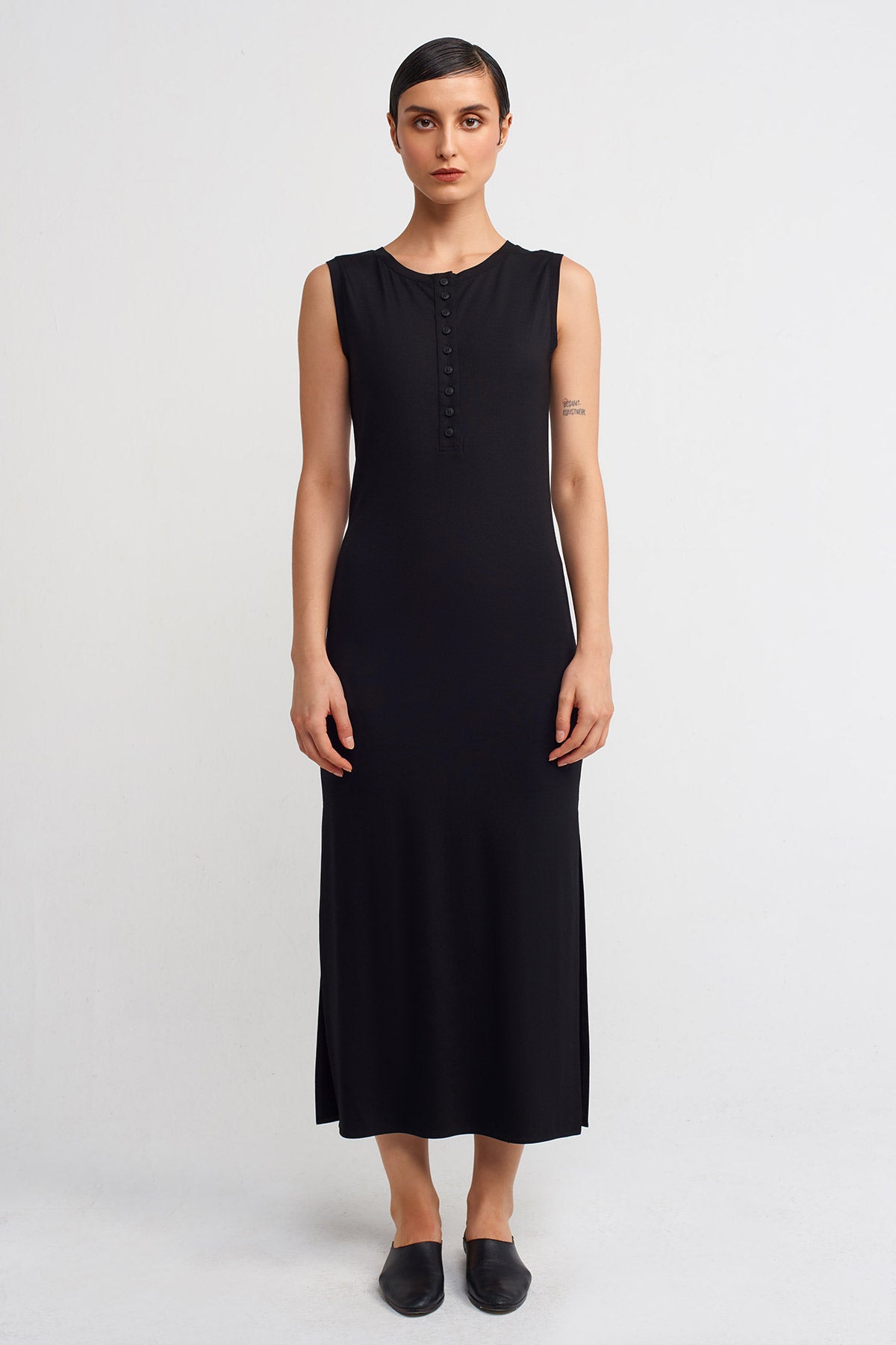 Black Side Slit, Sleeveless Bodycon Dress-Y244014026