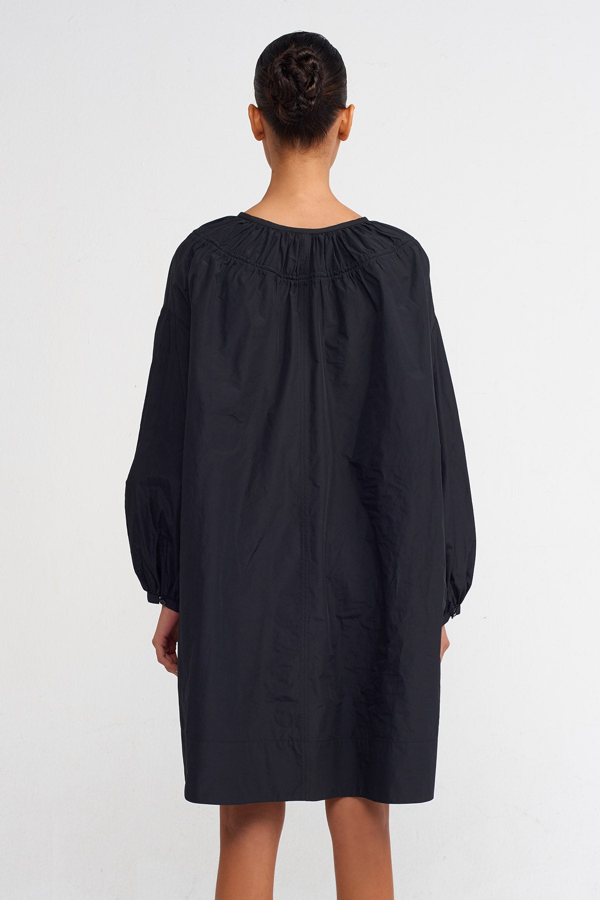 Black Long Sleeve, Ruched Detail Short Taffeta Dress-Y244014048