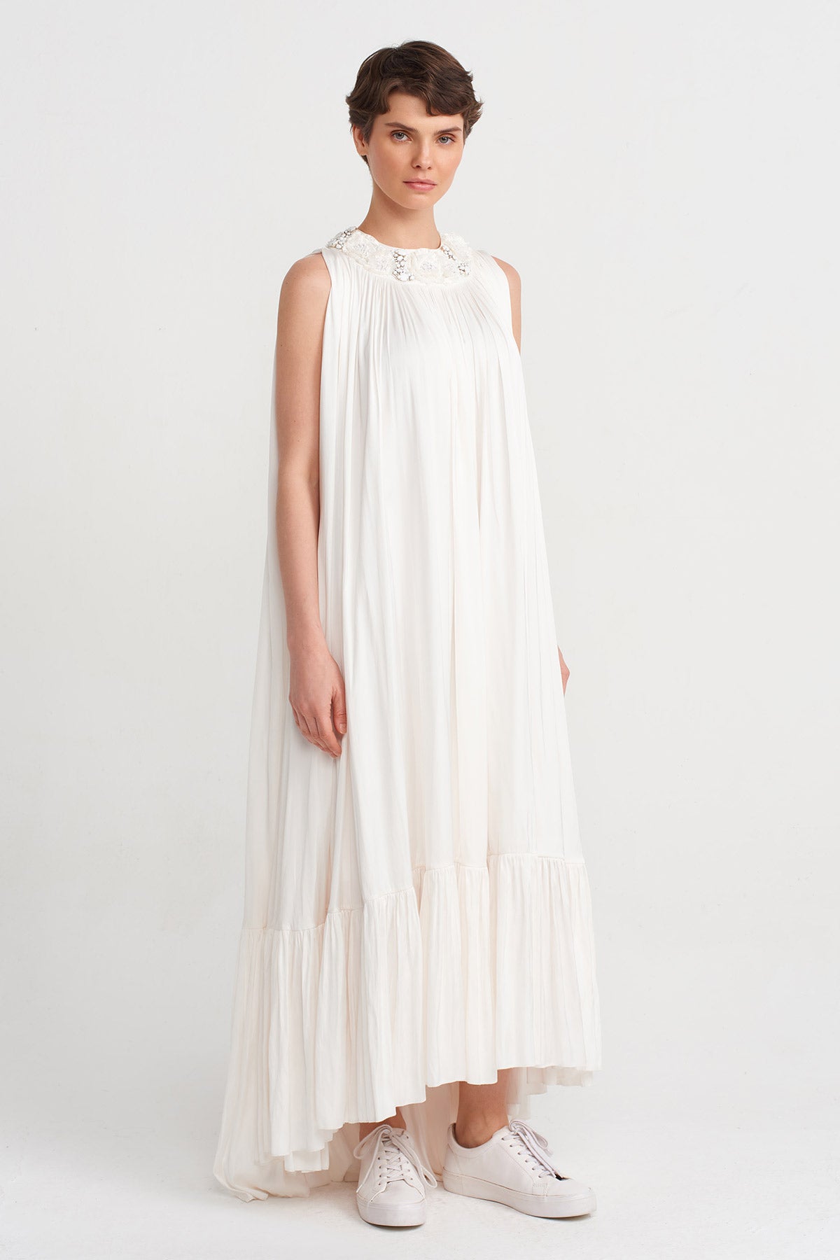 Off White Embroidered Collar, Long Elegant Dress-Y244014129