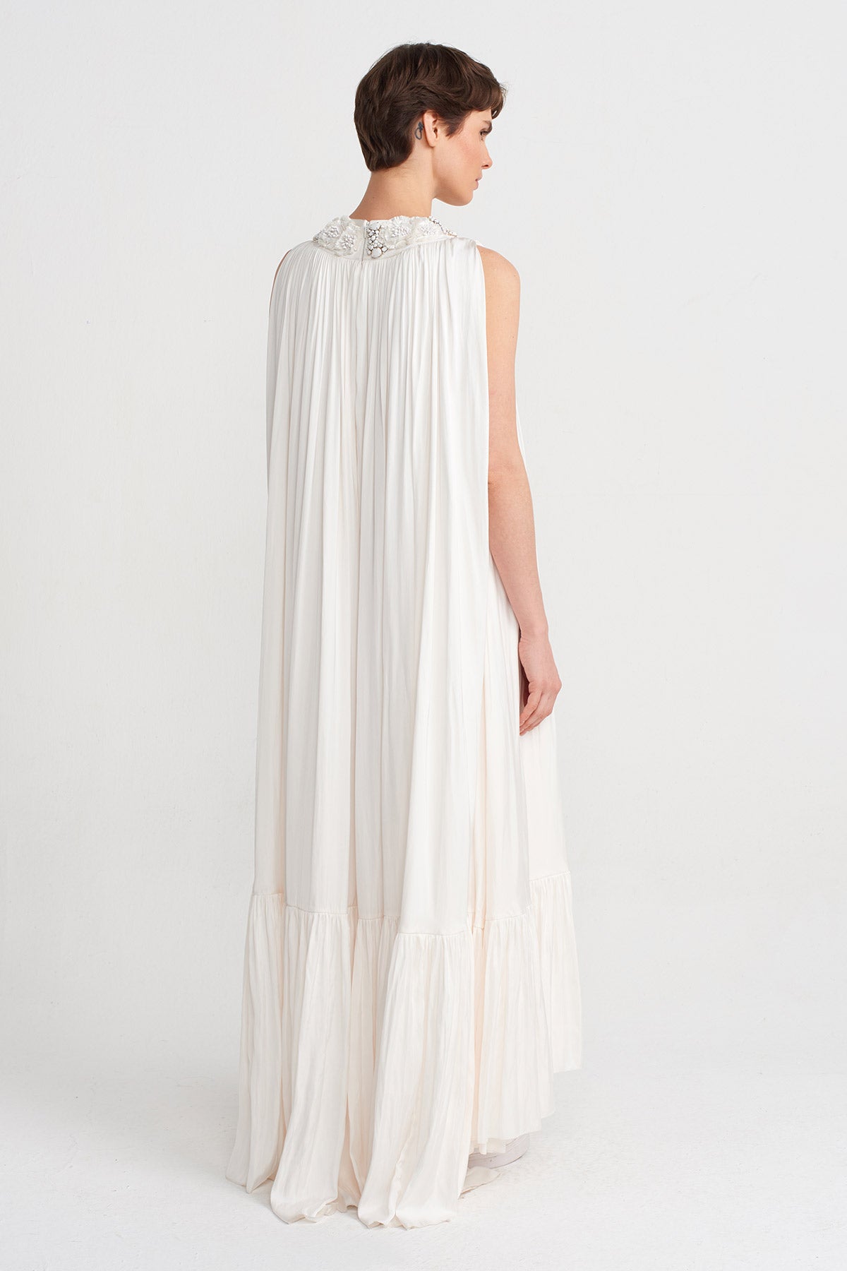 Off White Embroidered Collar, Long Elegant Dress-Y244014129