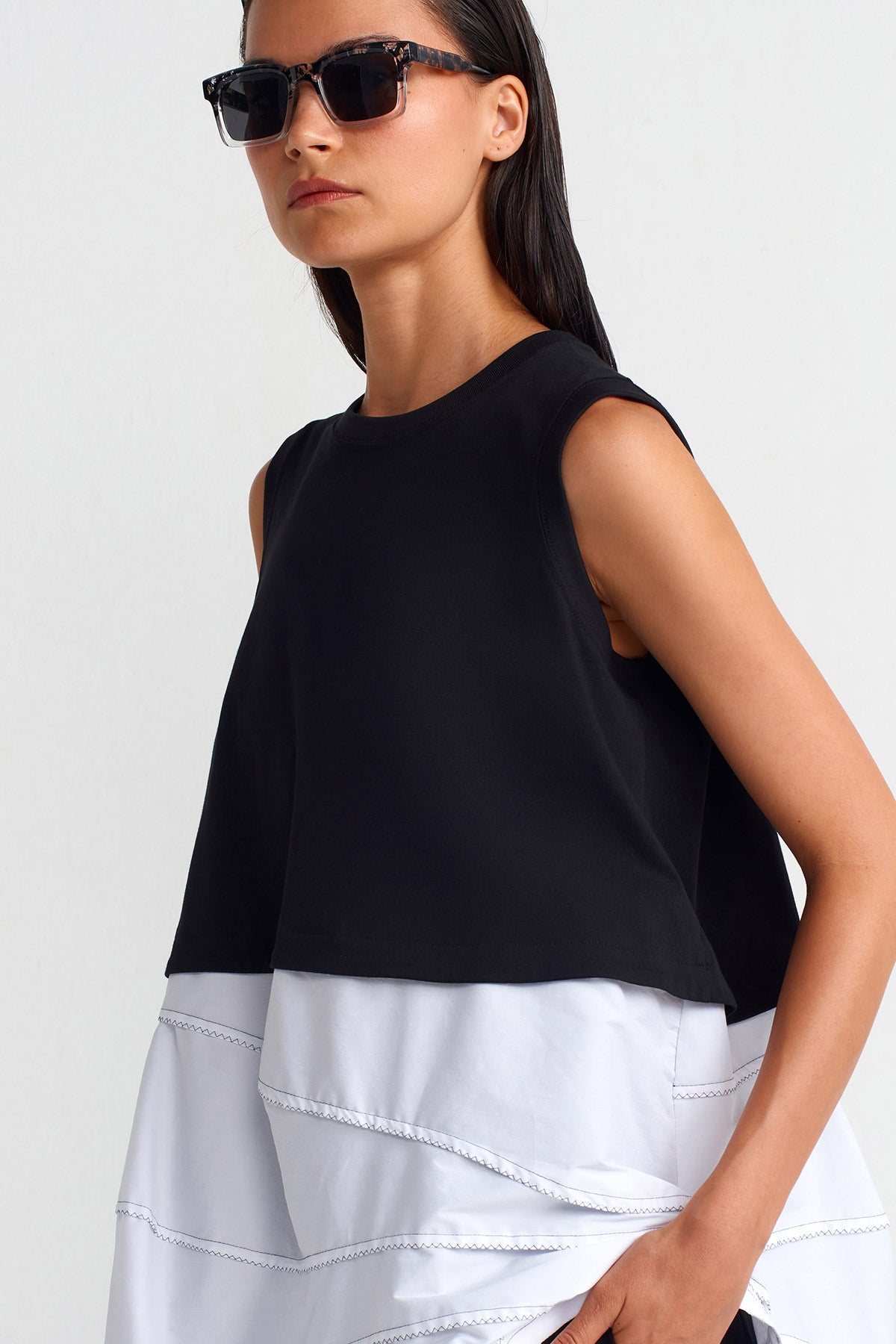 Black / White Double-Fabric Cotton T-shirt-Y251011011