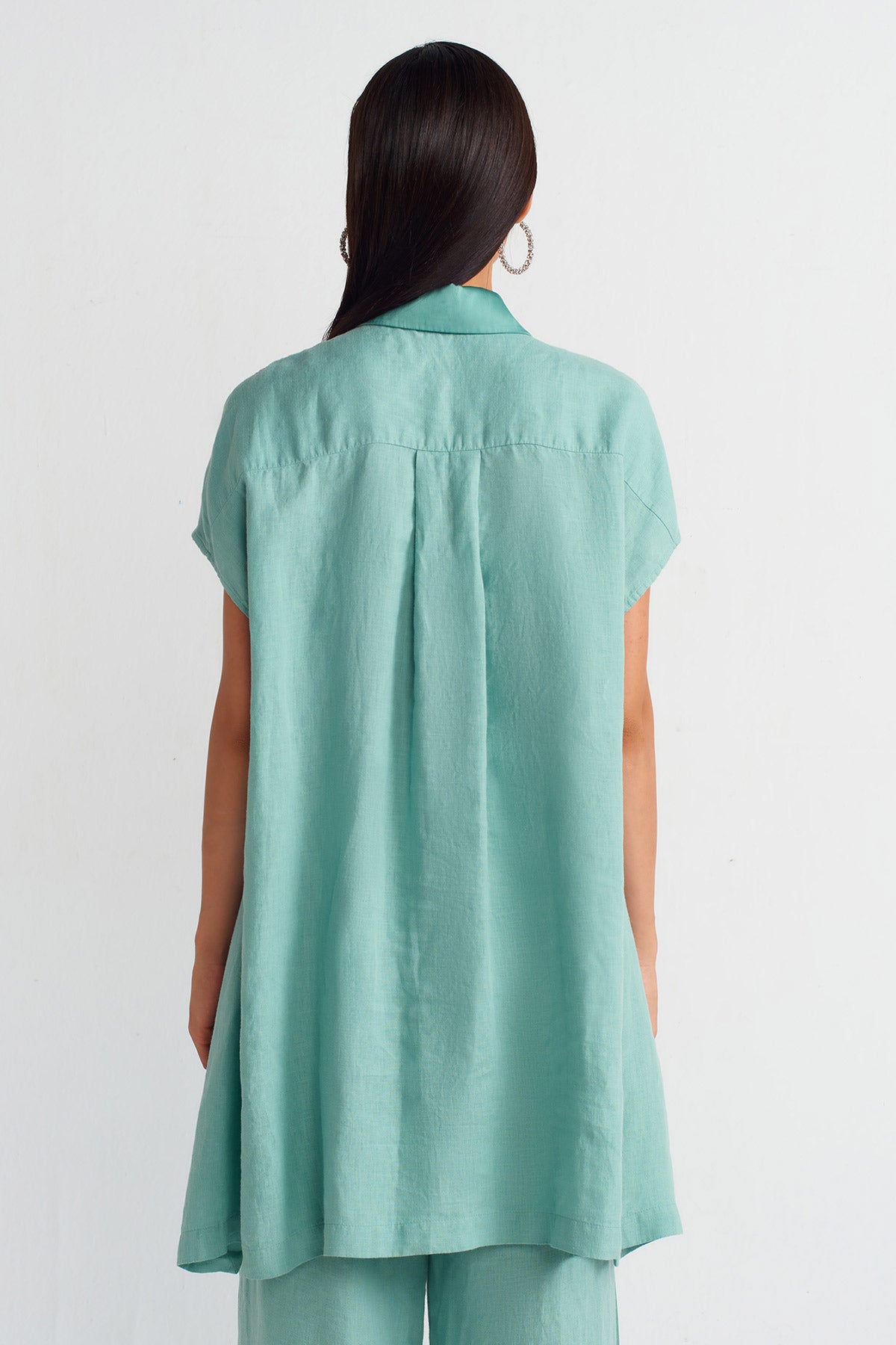 Turquoise Linen Silver Button Shirt-Y251011088