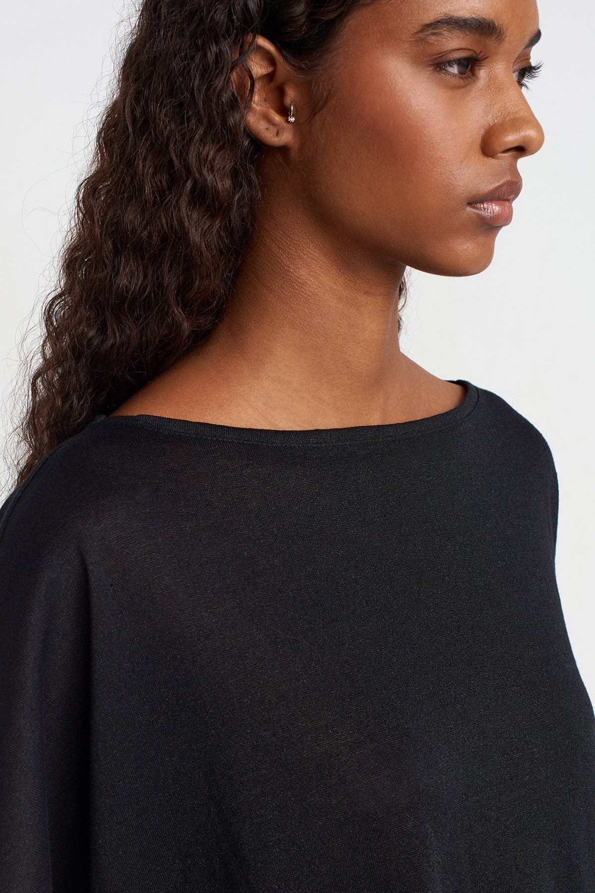 Black Boat Neck Knit Blouse-Y251011097