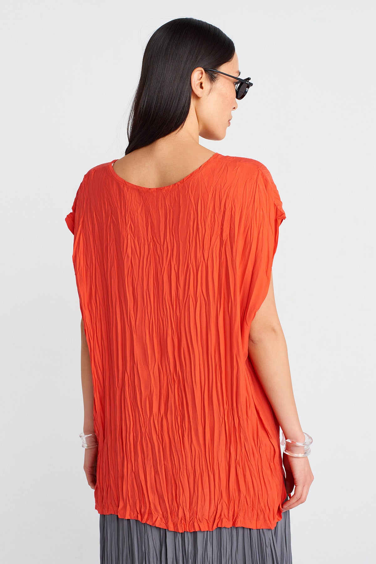 Scarlet Crinkle Effect T-shirt-Y251011100