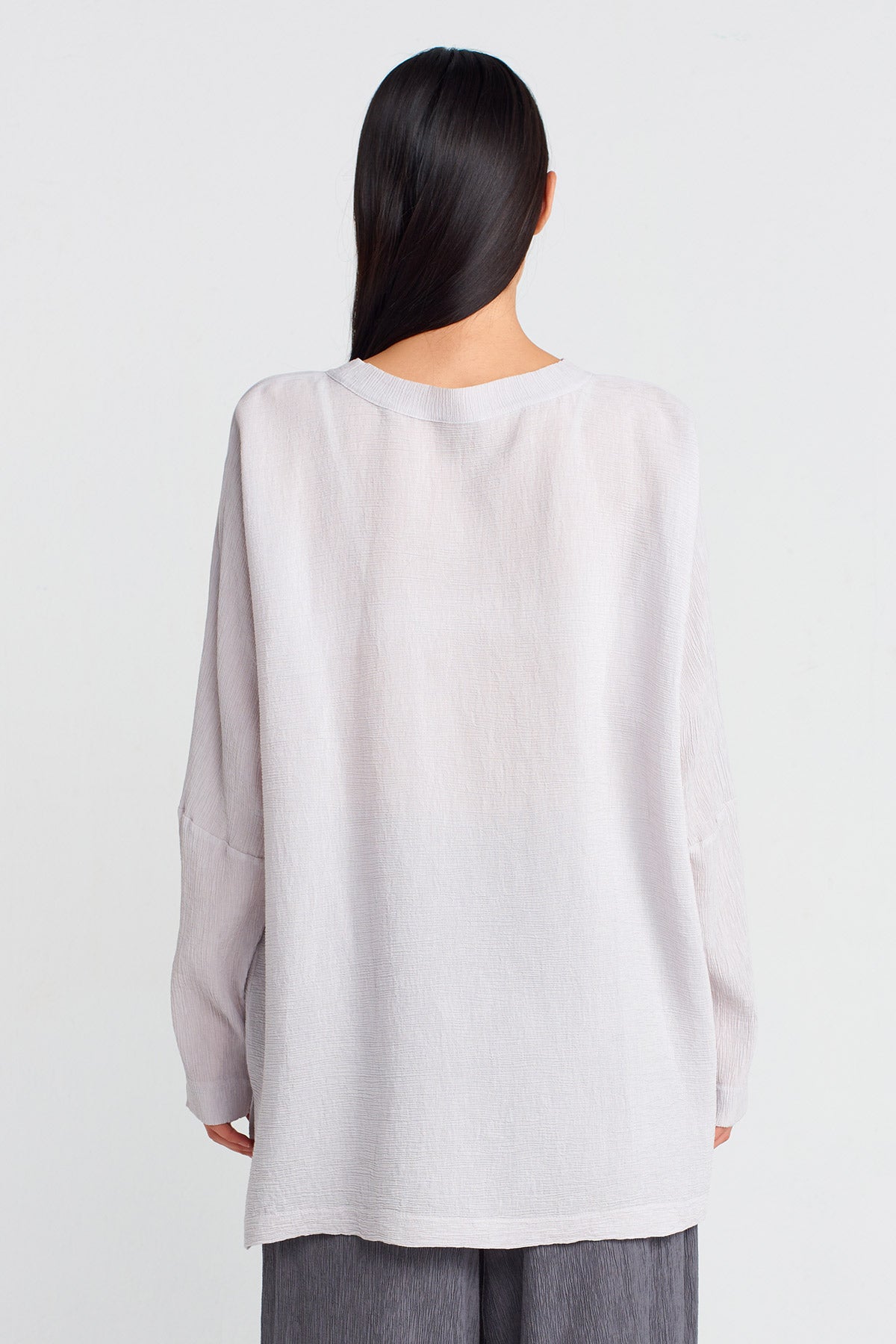 Ice Crinkle Fabric Long Sleeve Blouse-Y251011103