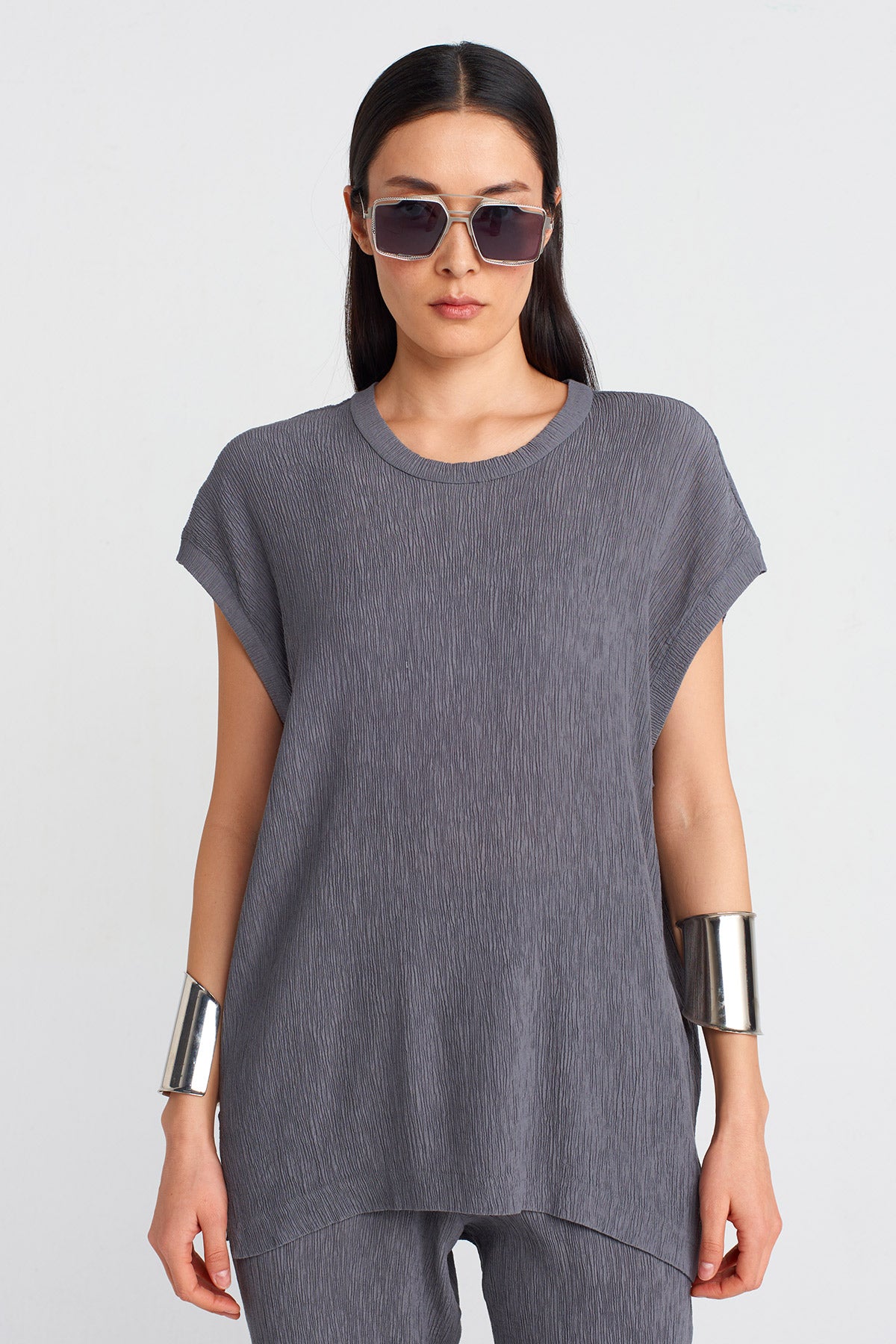 Steel Crew Neck Crinkle T-shirt-Y251011106