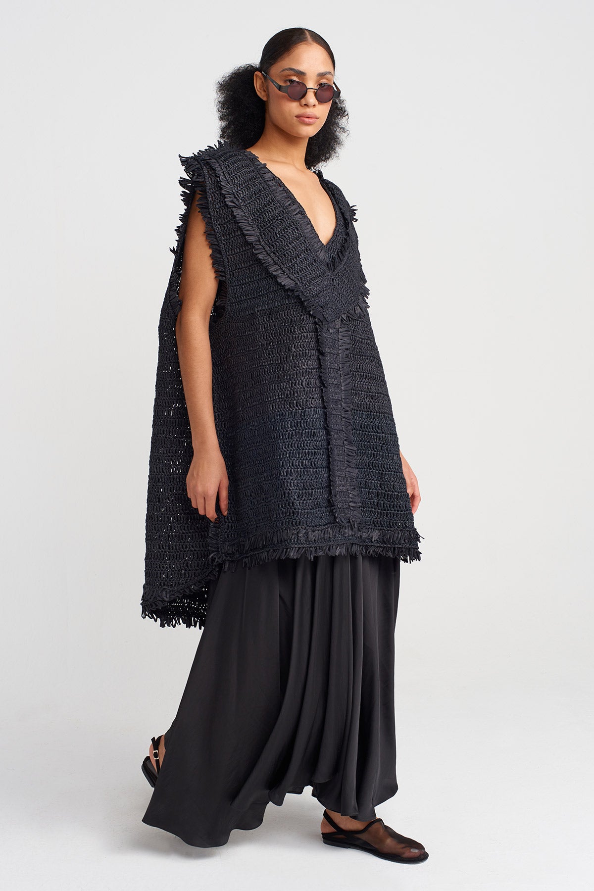 Black Oversize Knit Top-Y251011117