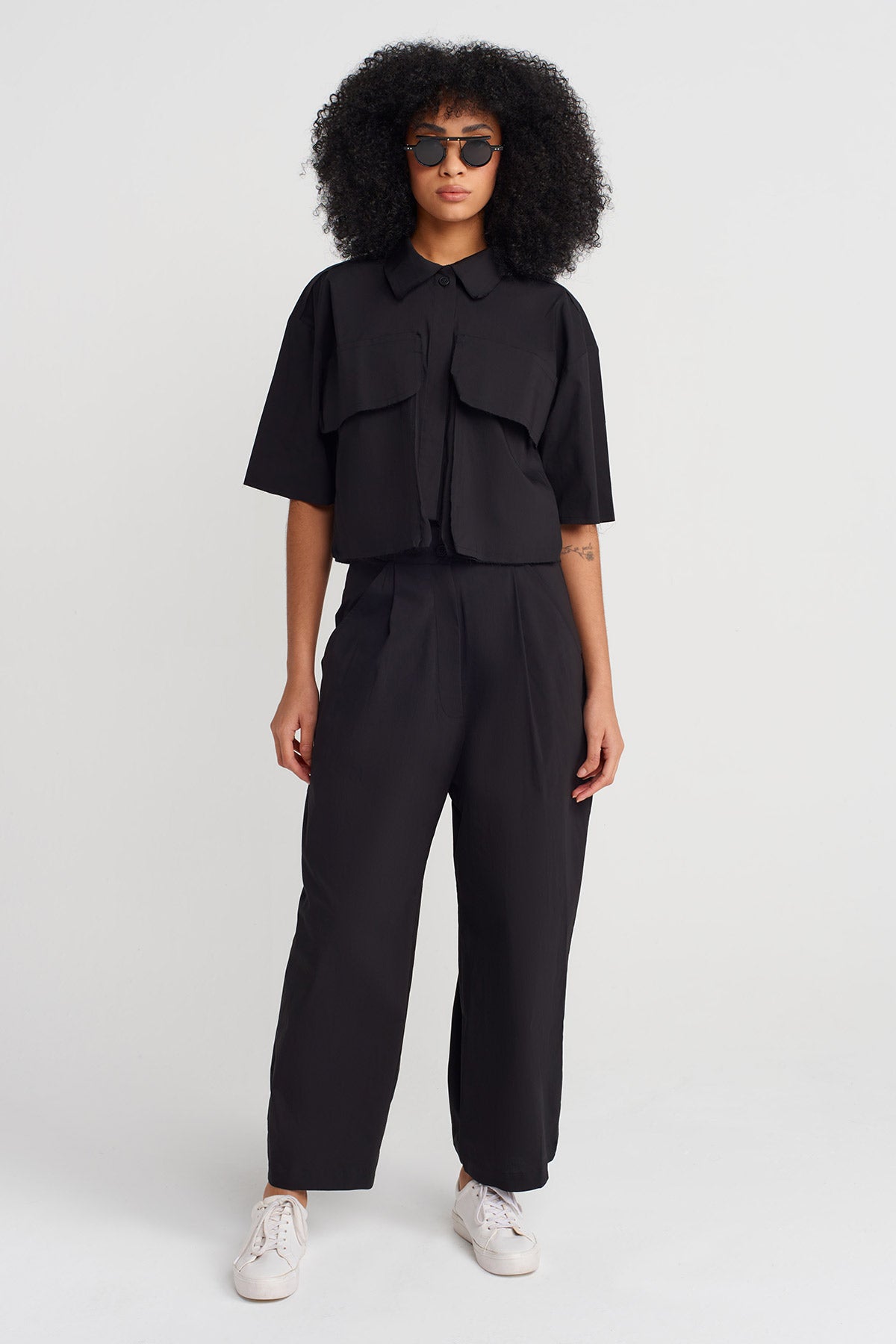 Black Cropped Poplin Shirt-Y251011131