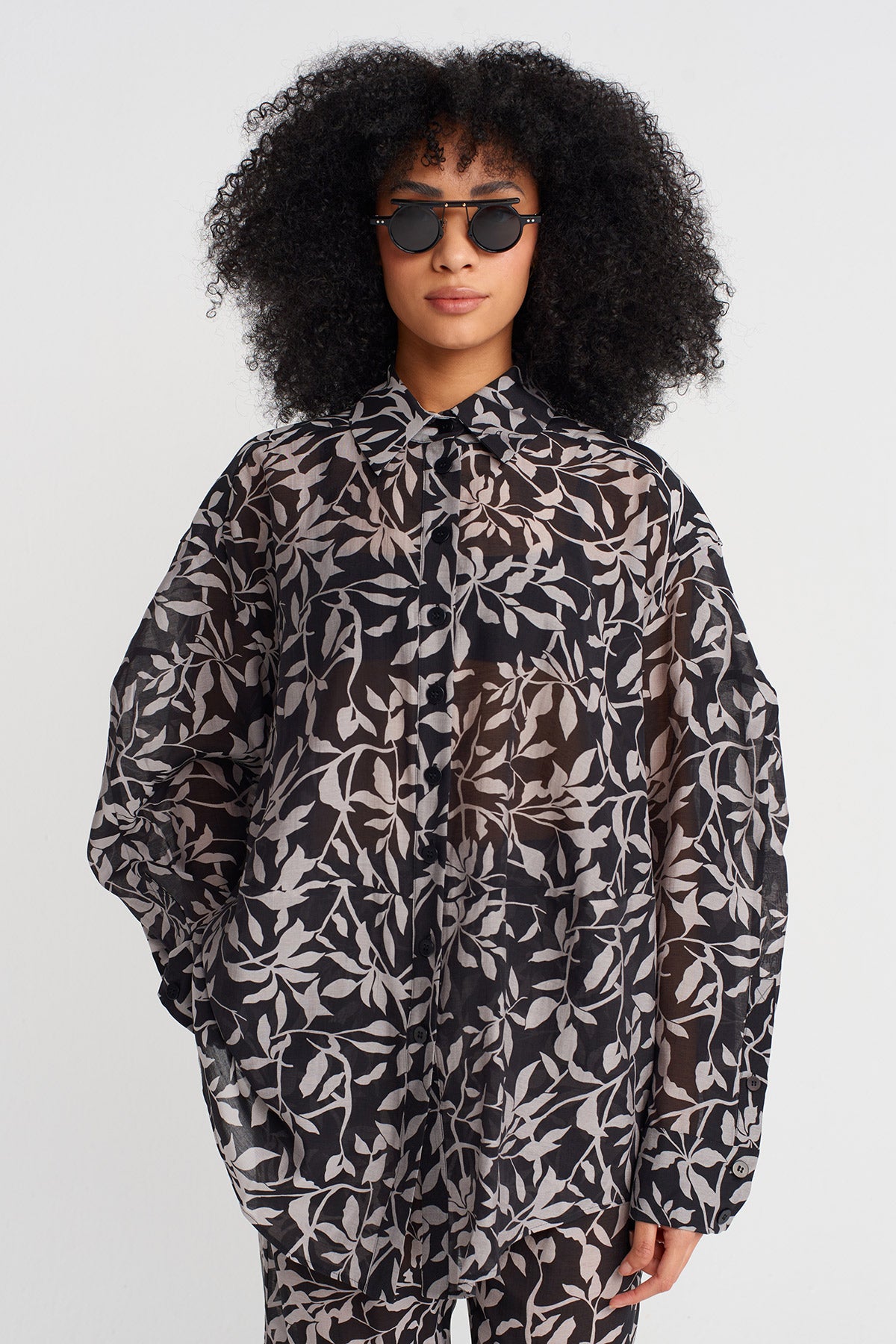 Black/Milk Floral Voile Shirt-Y251011141
