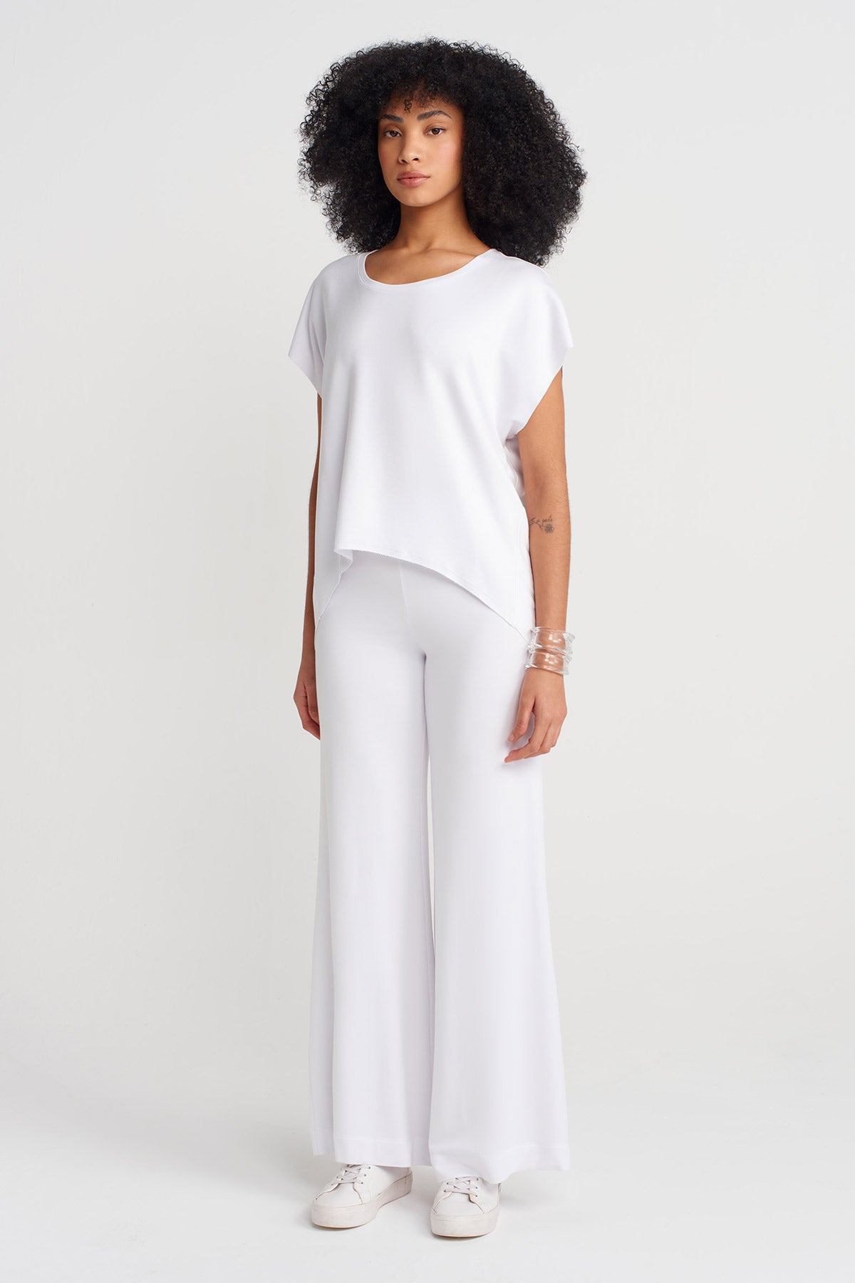 Off White Long Back T-Shirt-Y251011143