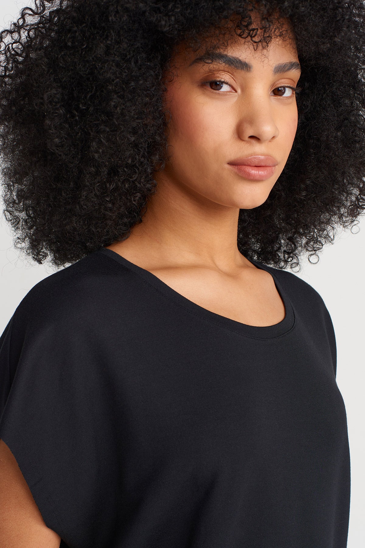 Black Long Back T-Shirt-Y251011143