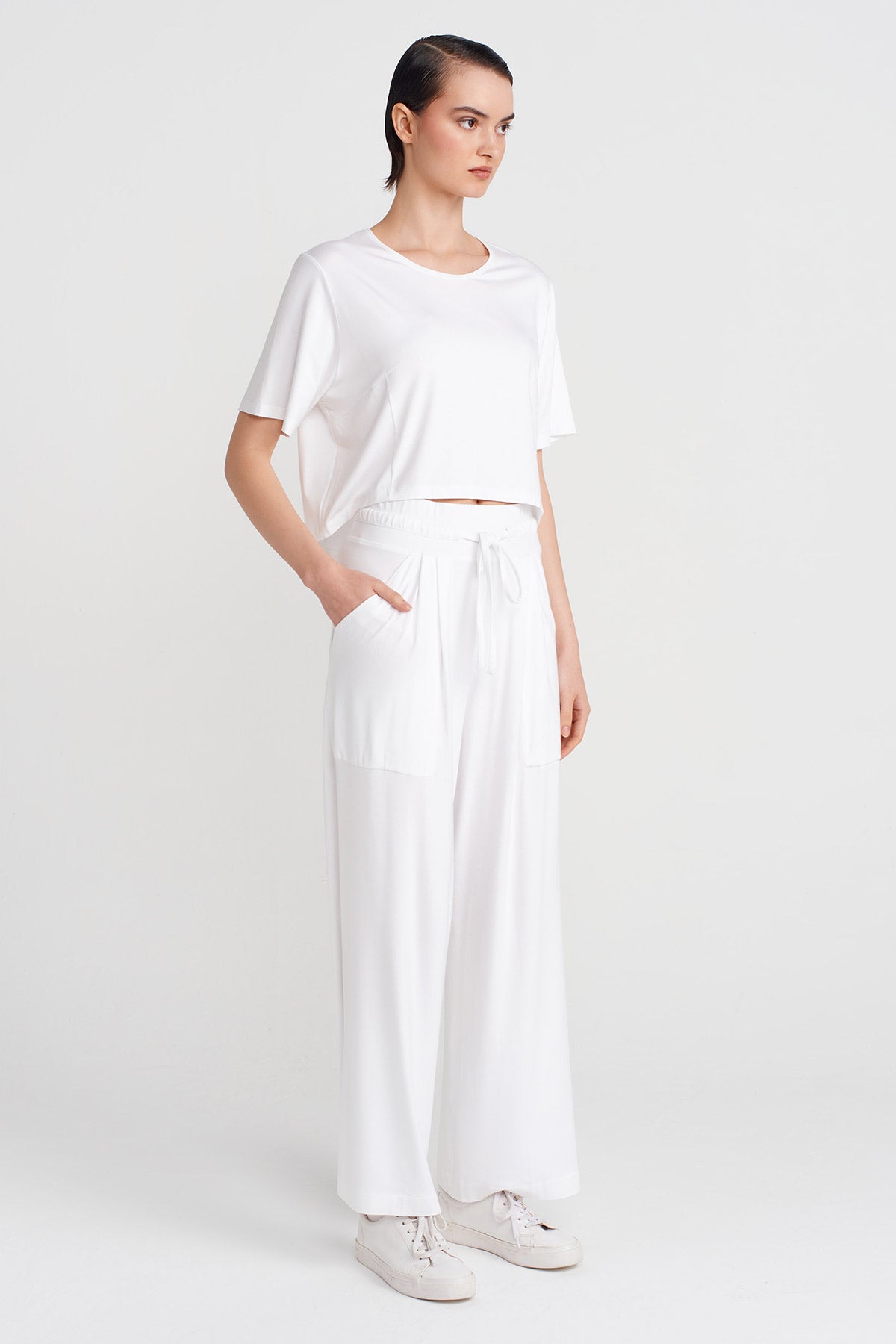 Off White Half-Sleeve T-Shirt-Y251011145