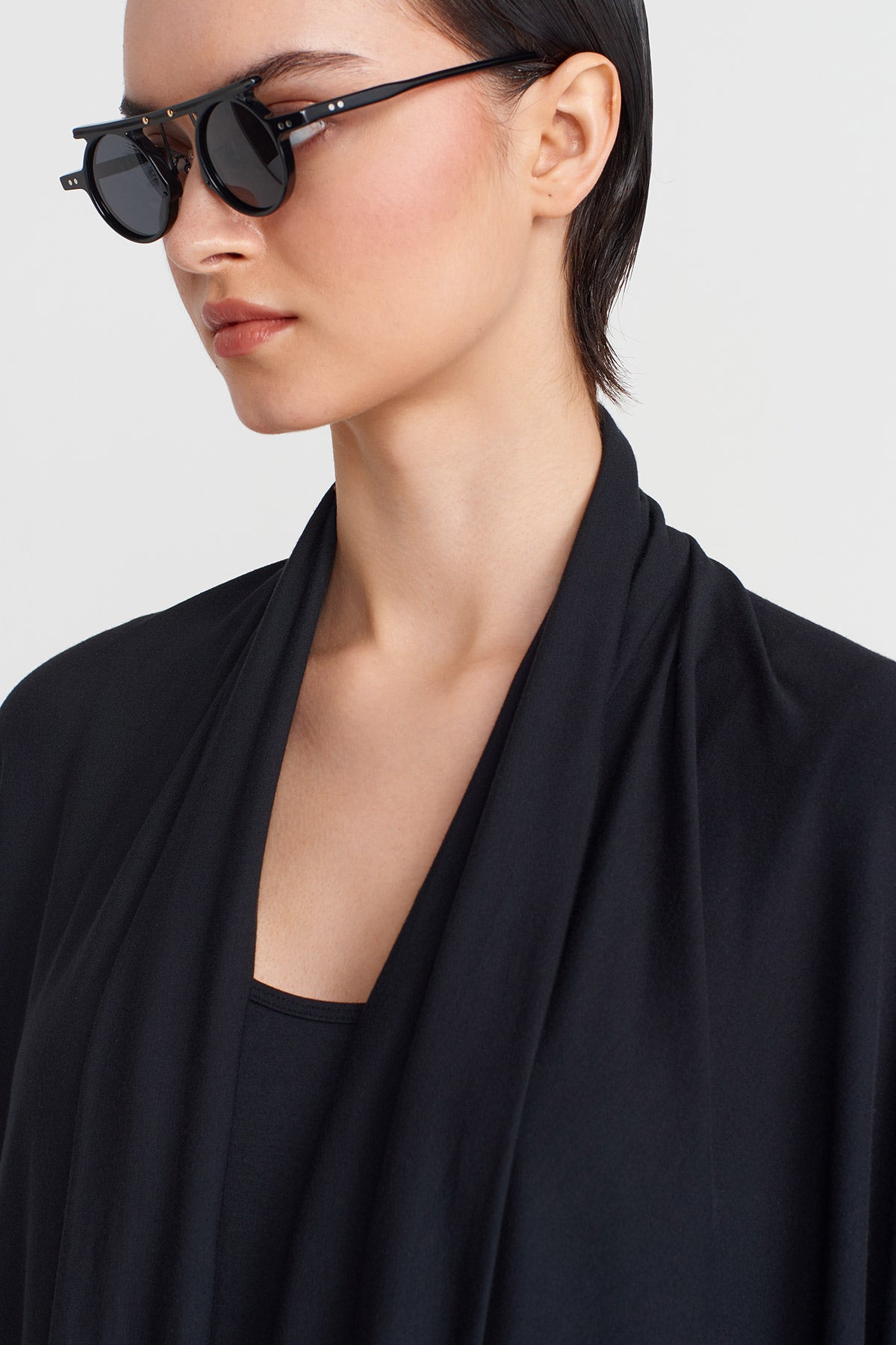 Black Scarf Collar Blouse-Y251011147