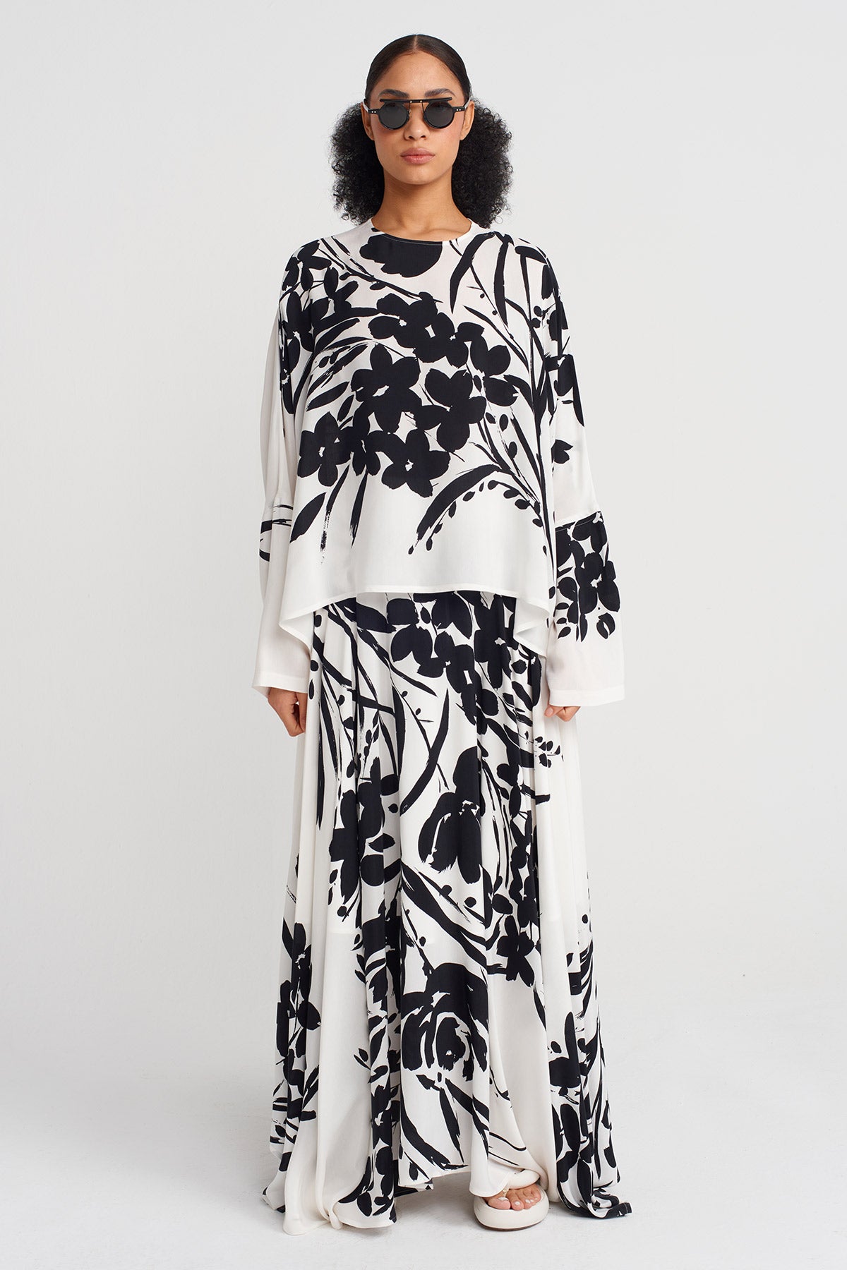 Off White/Black Patterned Long-Sleeve Blouse-Y251011161