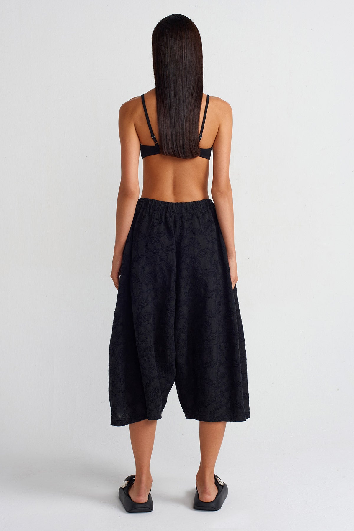 Black Pocketed Linen Harem Pants-Y253013039