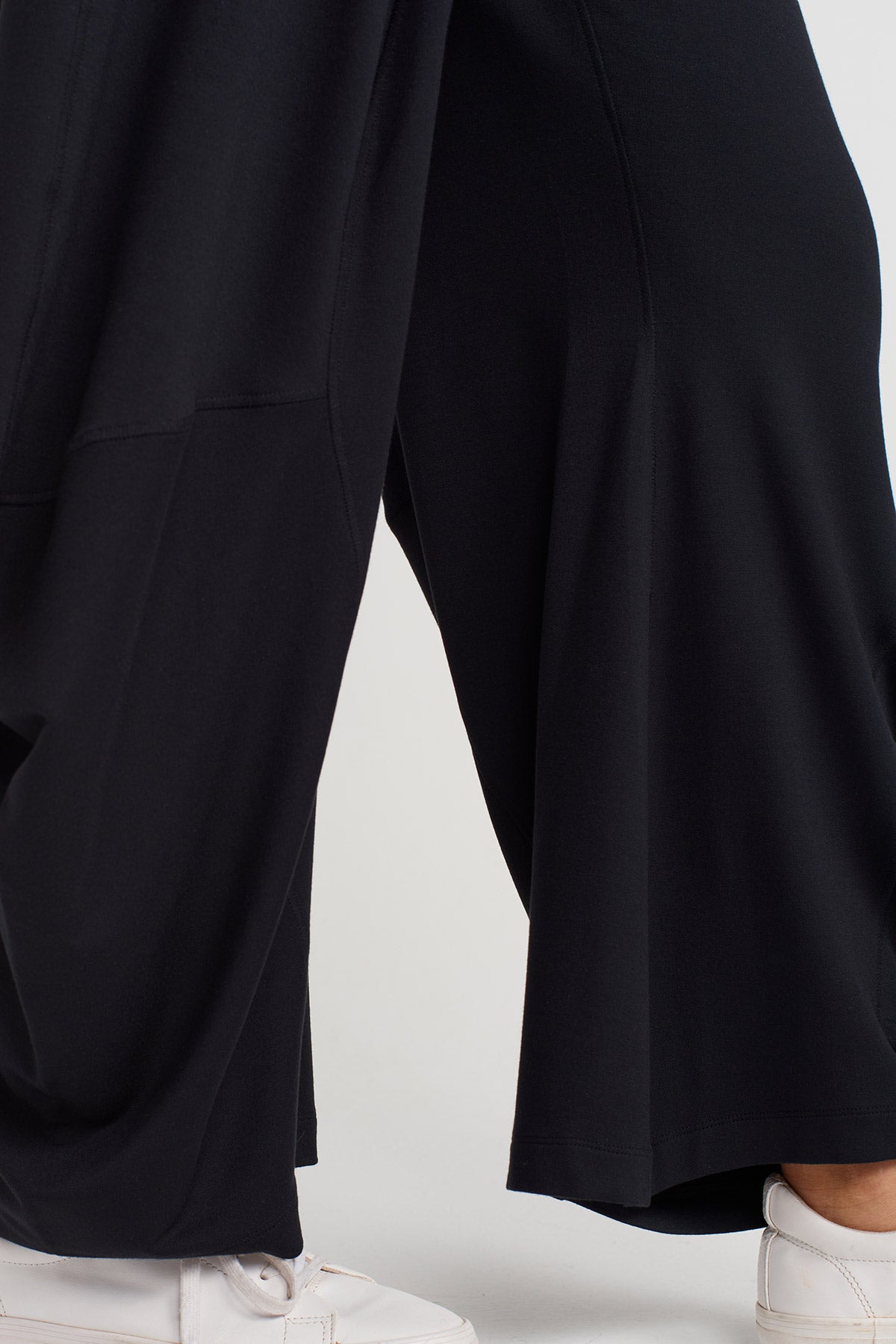 Black Draped Trousers-Y253013091