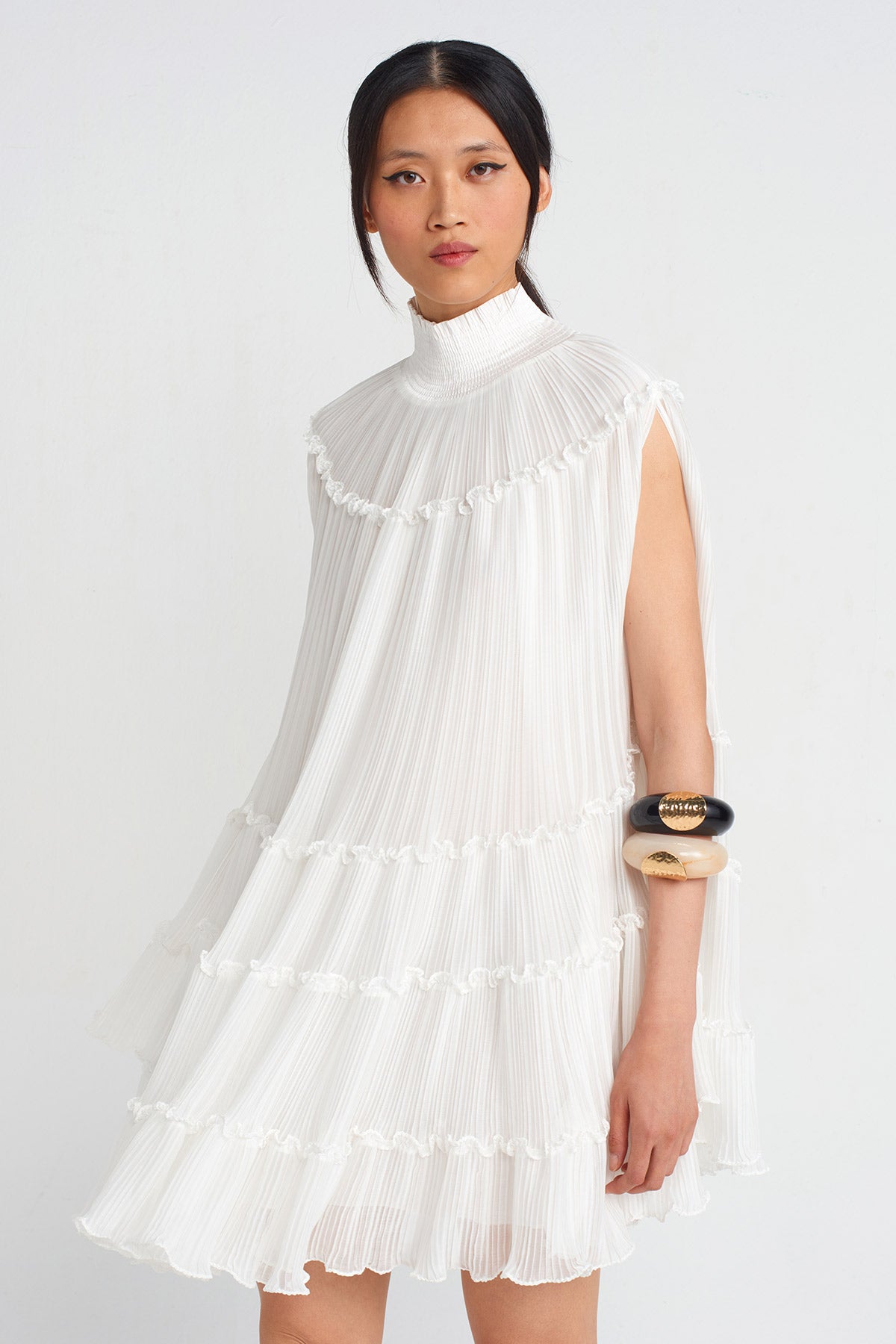 Off White Chiffon Pleated Short Dress-Y254014006
