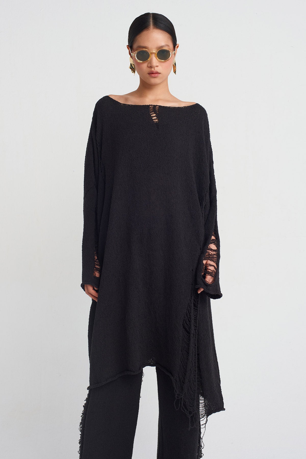 Black Distressed Knit Dress-Y254014035