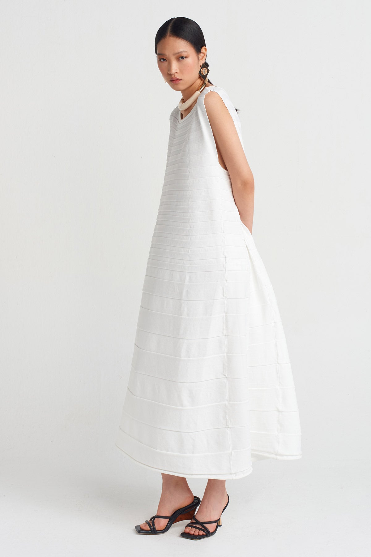 Off White Accordion Knit Dress-Y254014055