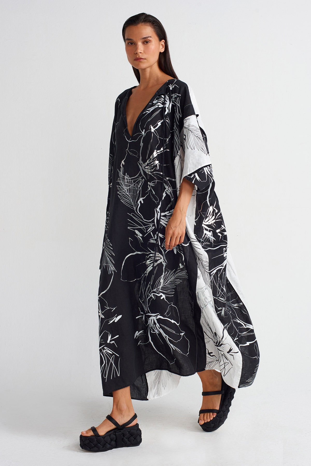 White / Black Printed Linen Kaftan Dress-Y254014075