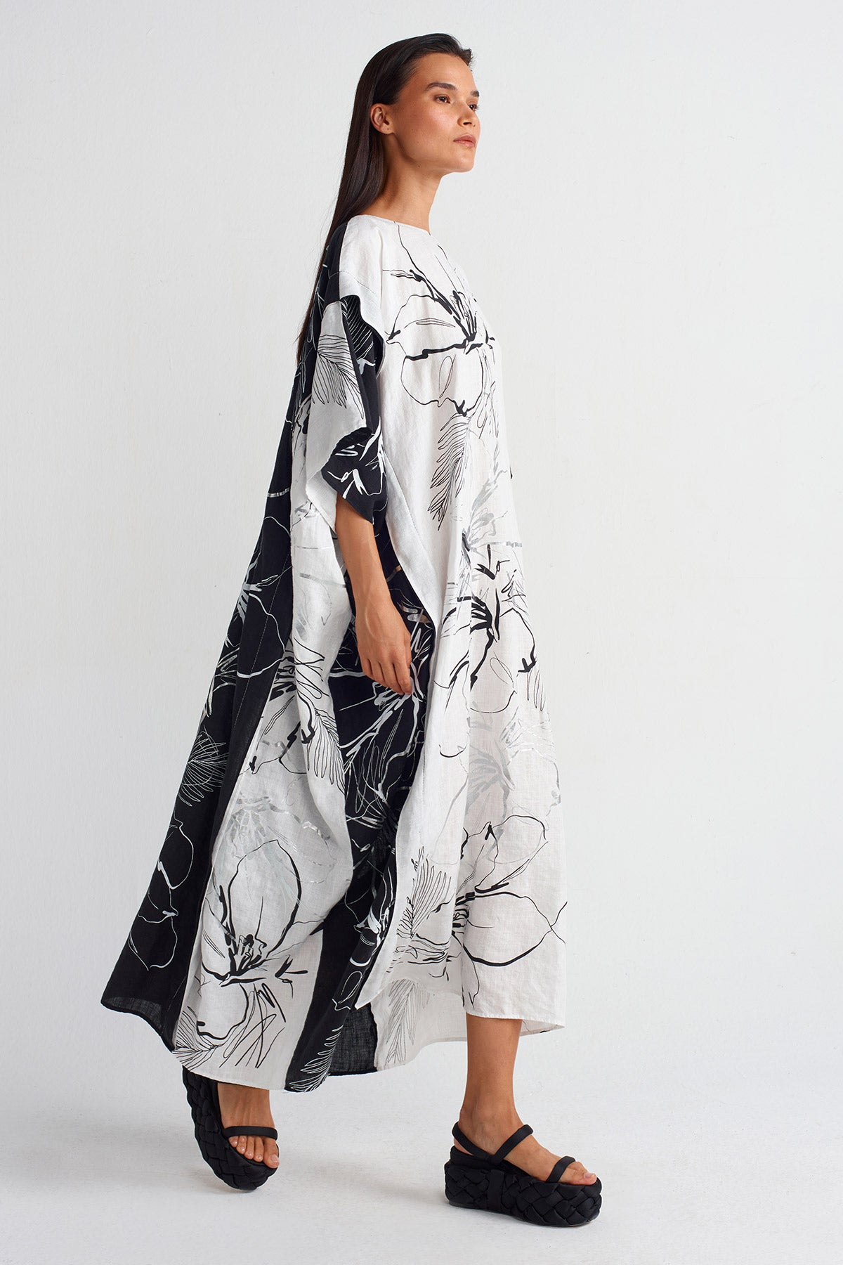 White / Black Printed Linen Kaftan Dress-Y254014075