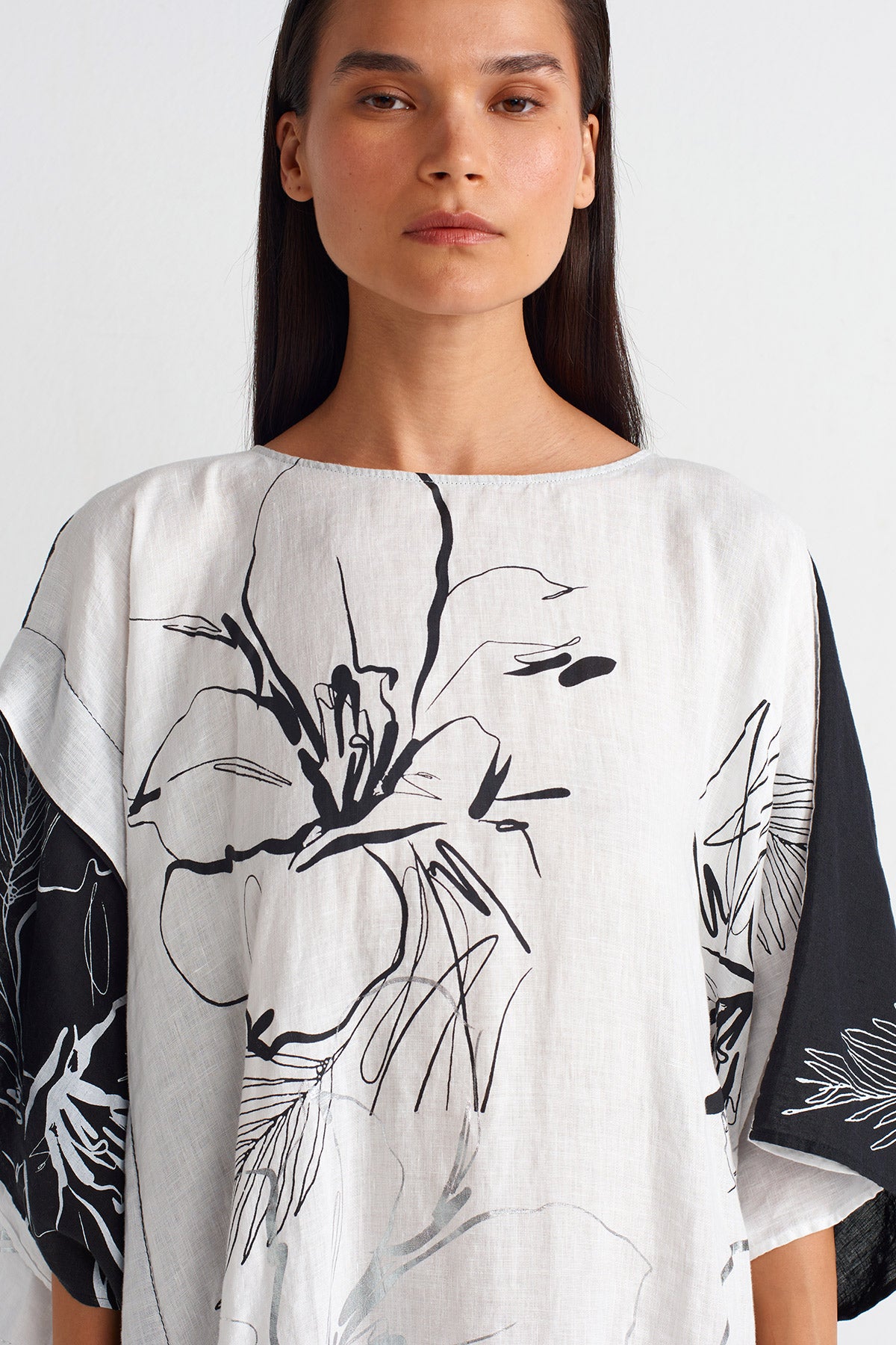 White / Black Printed Linen Kaftan Dress-Y254014075
