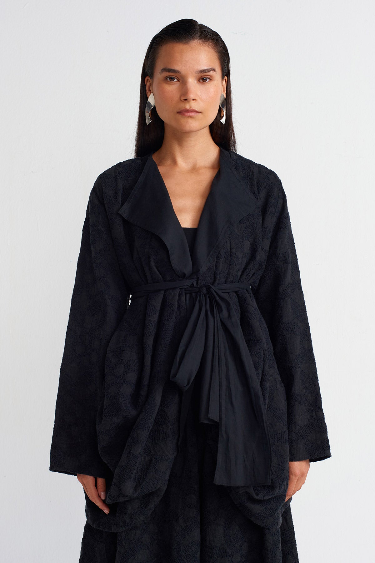Black Sewn Detail Linen Jacket-Y255015043