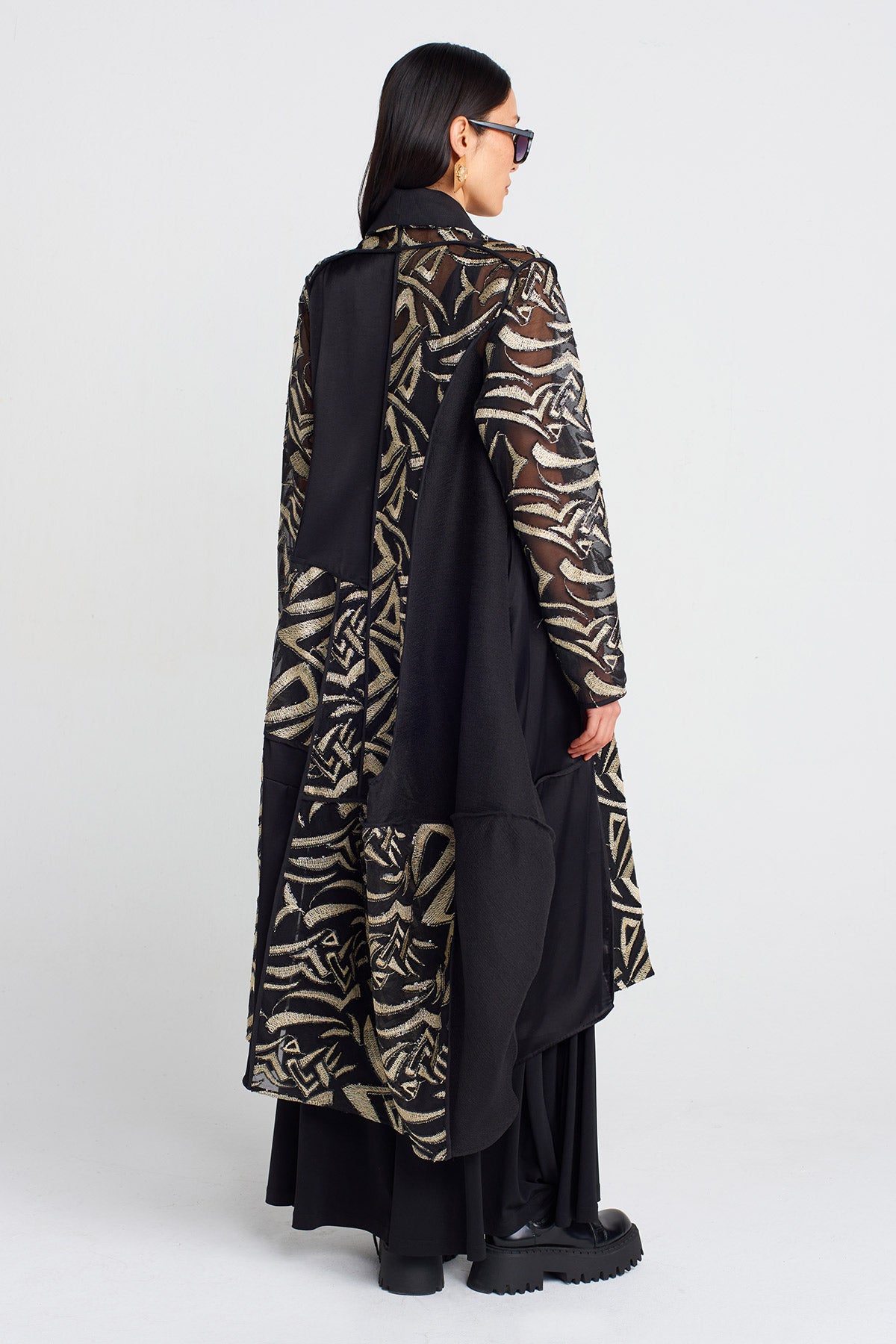 Black Gold Embroidered Long Kimono-Y255015072