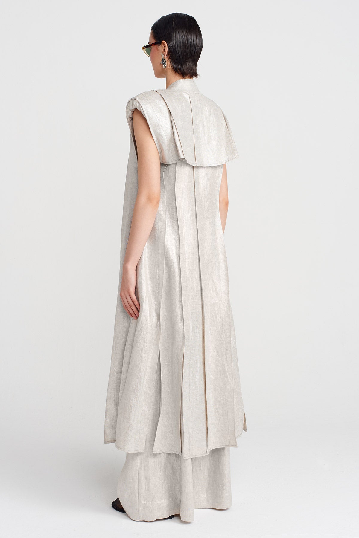 Silver Padded Long Coated Vest-Y255015100