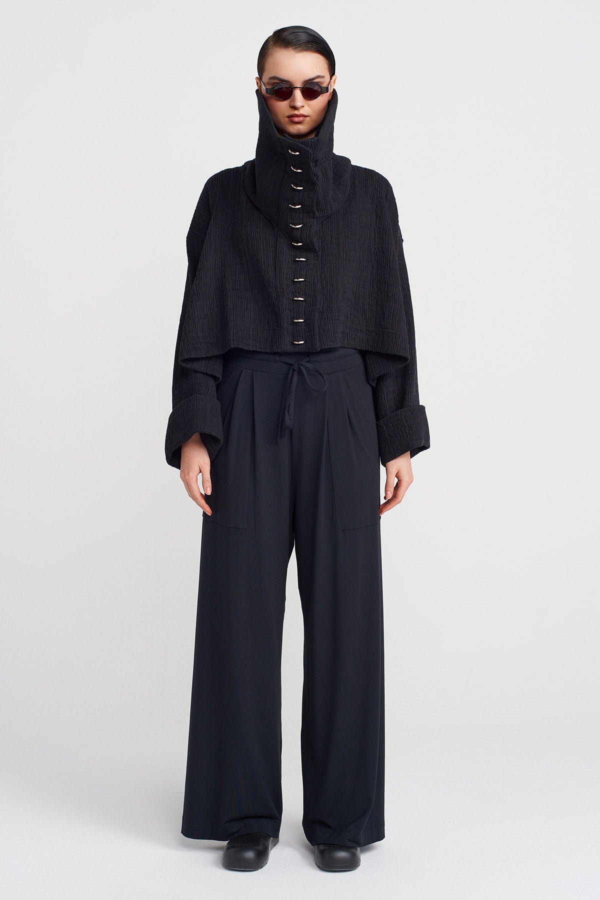 Black High Collar Jacket-Y255015104