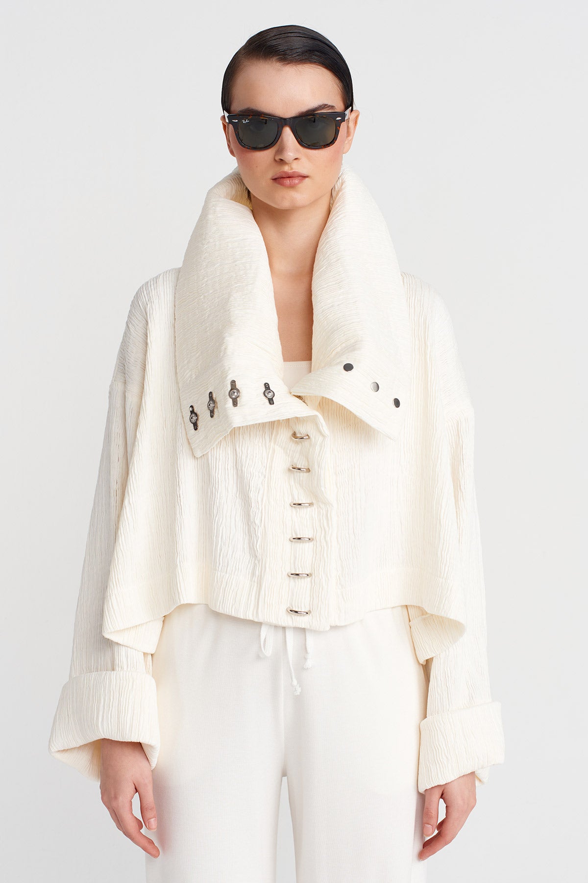 Off White High Collar Jacket-Y255015104