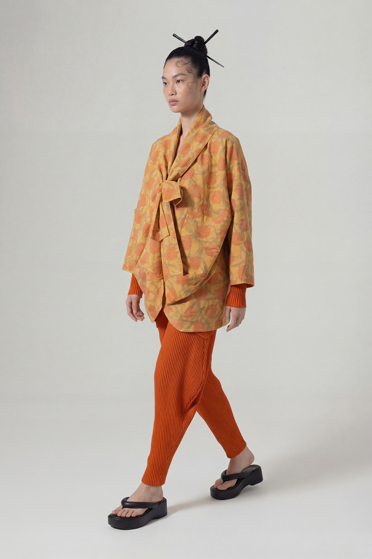 Bronze Patterned Tie-Front Kimono-Y265015031