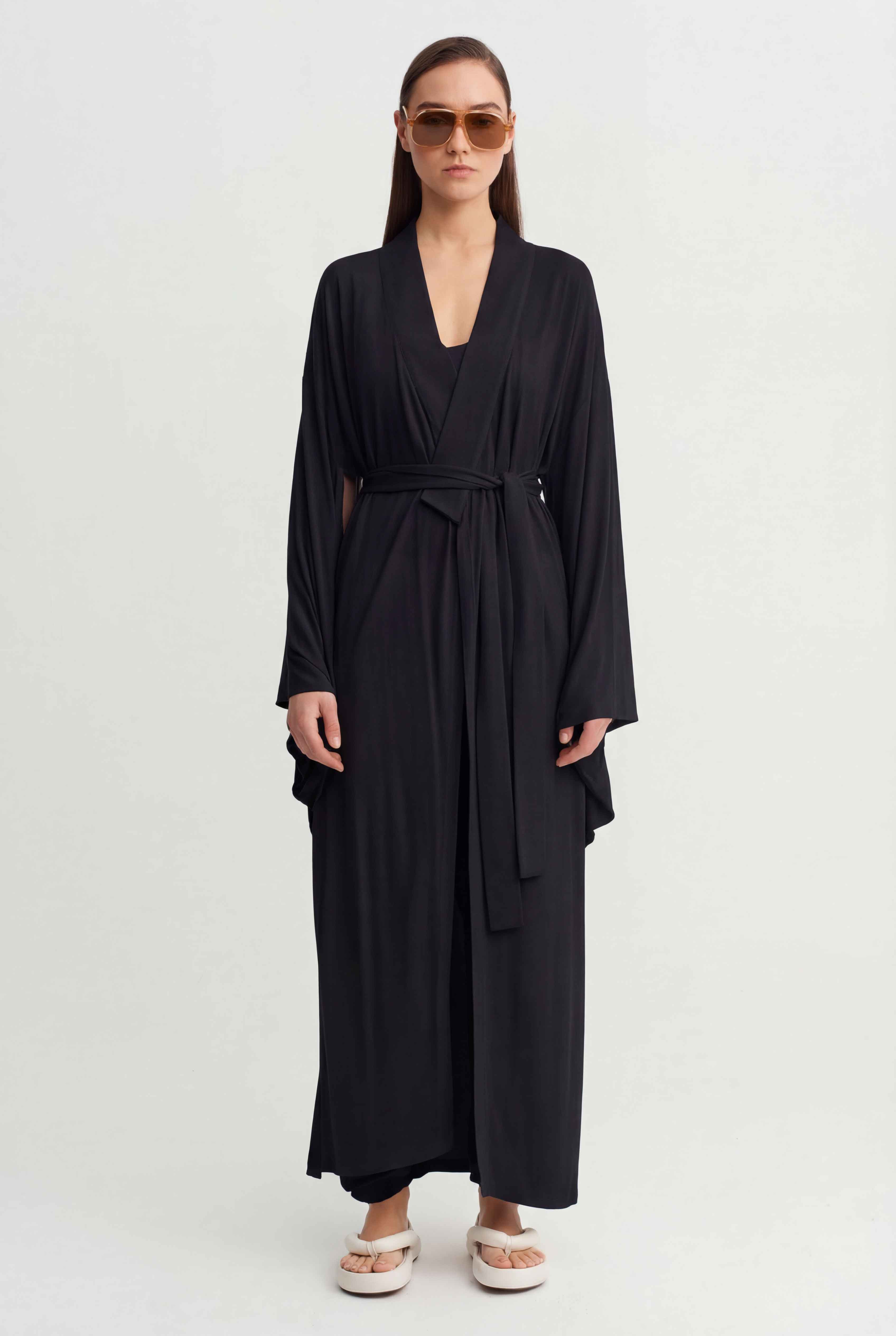 Black Long Tie-Waist Kimono-Y265015039