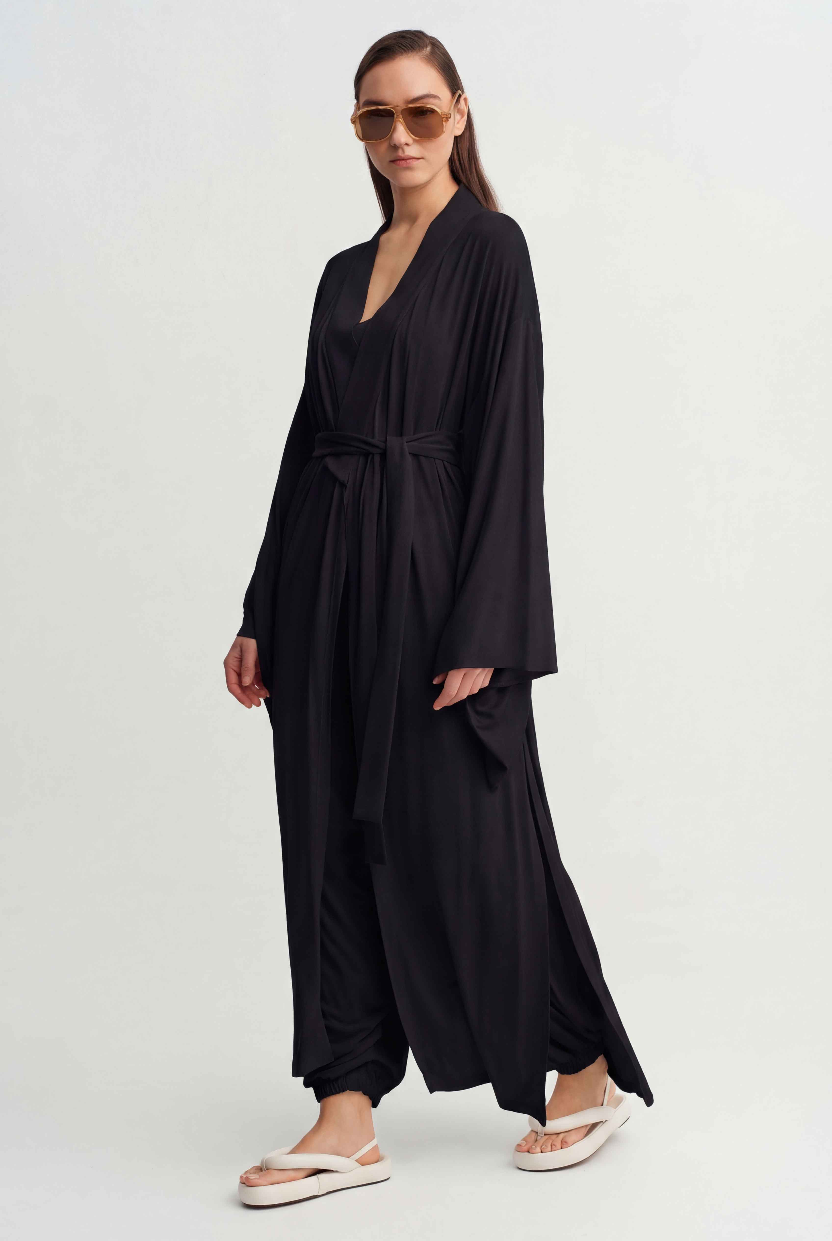 Black Long Tie-Waist Kimono-Y265015039