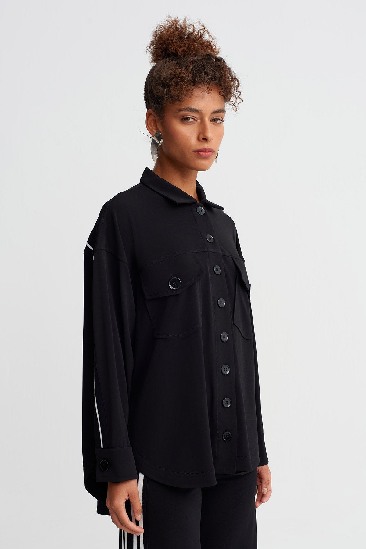 Black Stripe Detailed Oversize Shirt-Y261011005
