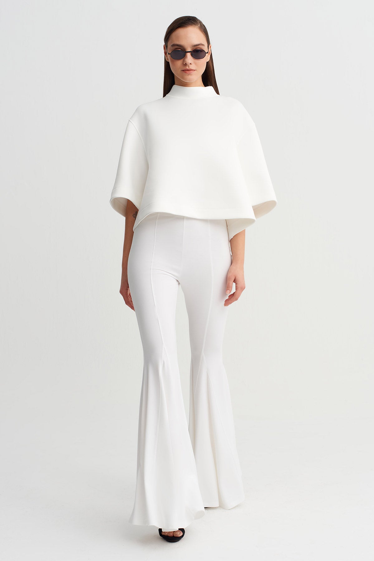 Off White Scuba Fabric Half-Sleeve T-Shirt-Y261011052