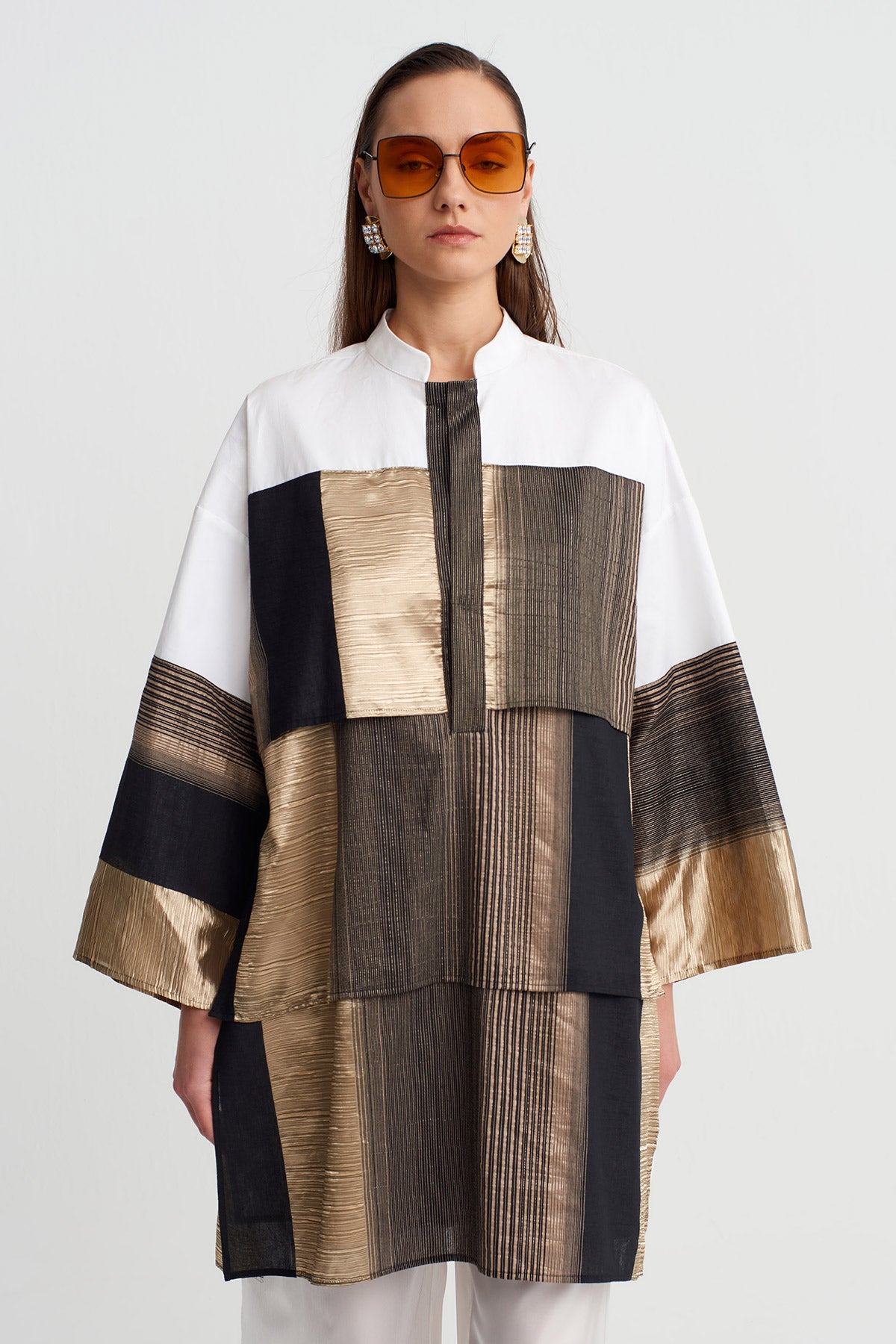 Black/Gold Patchwork Oversize Tunic Blouse-Y261011066
