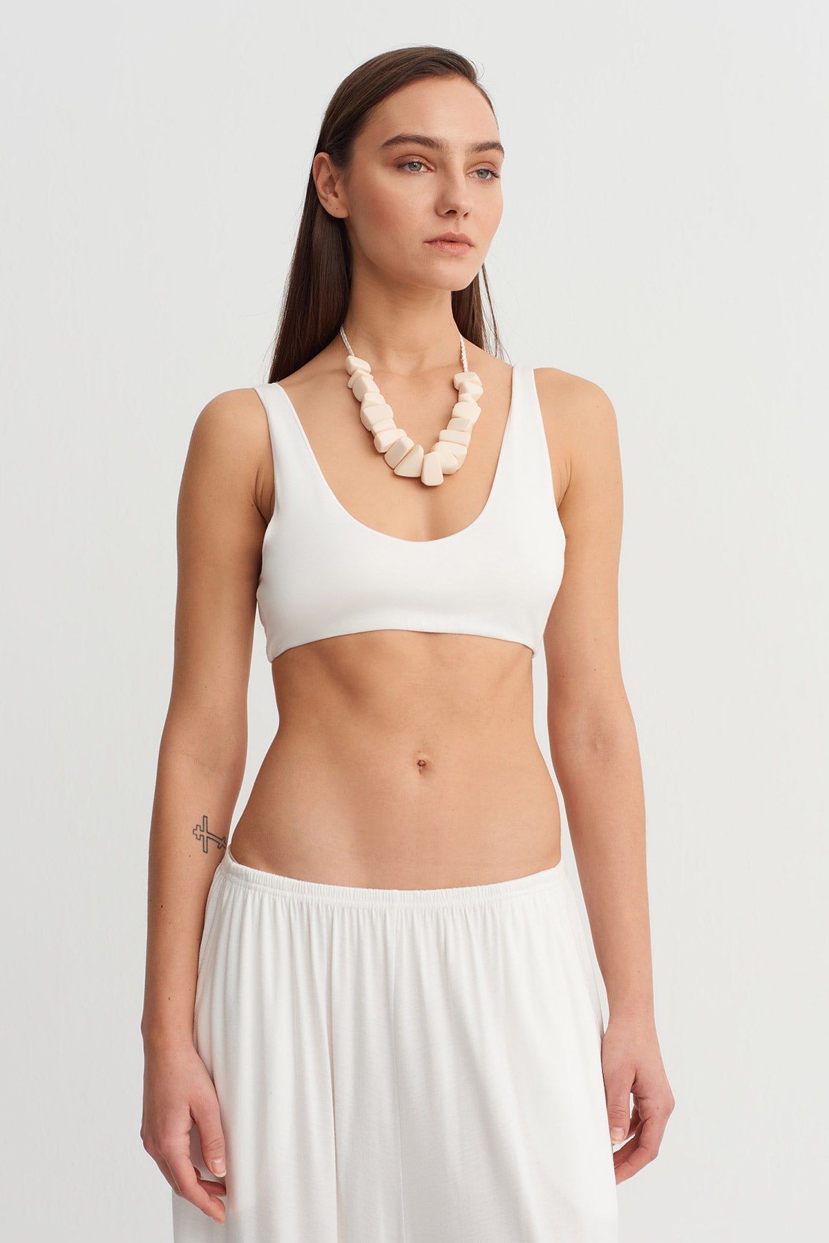 Off White Minimal Bralette Crop Top-Y261011069