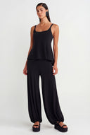 Black Basic Strap Top-Y261011010