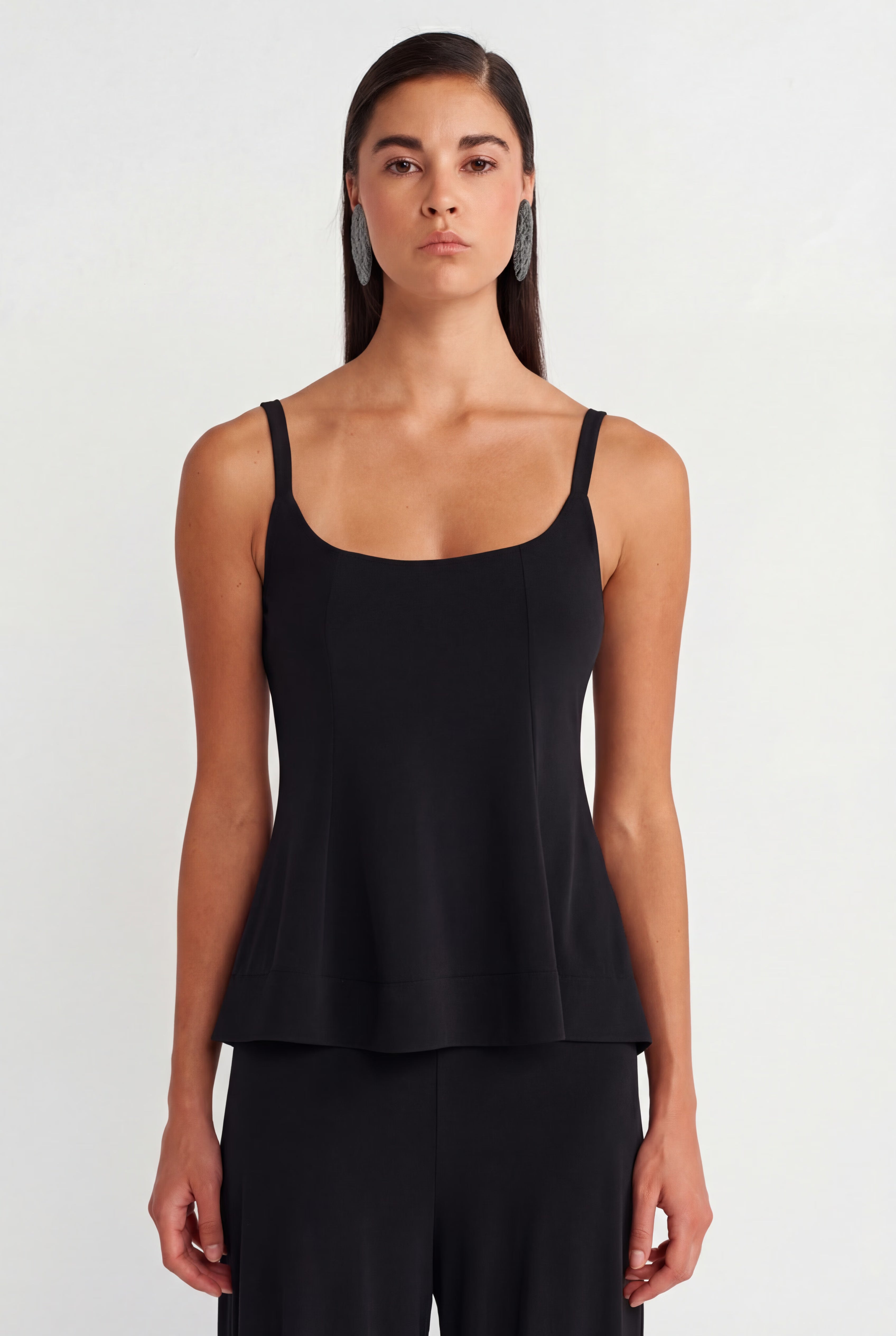 Black Basic Strap Top-Y261011010