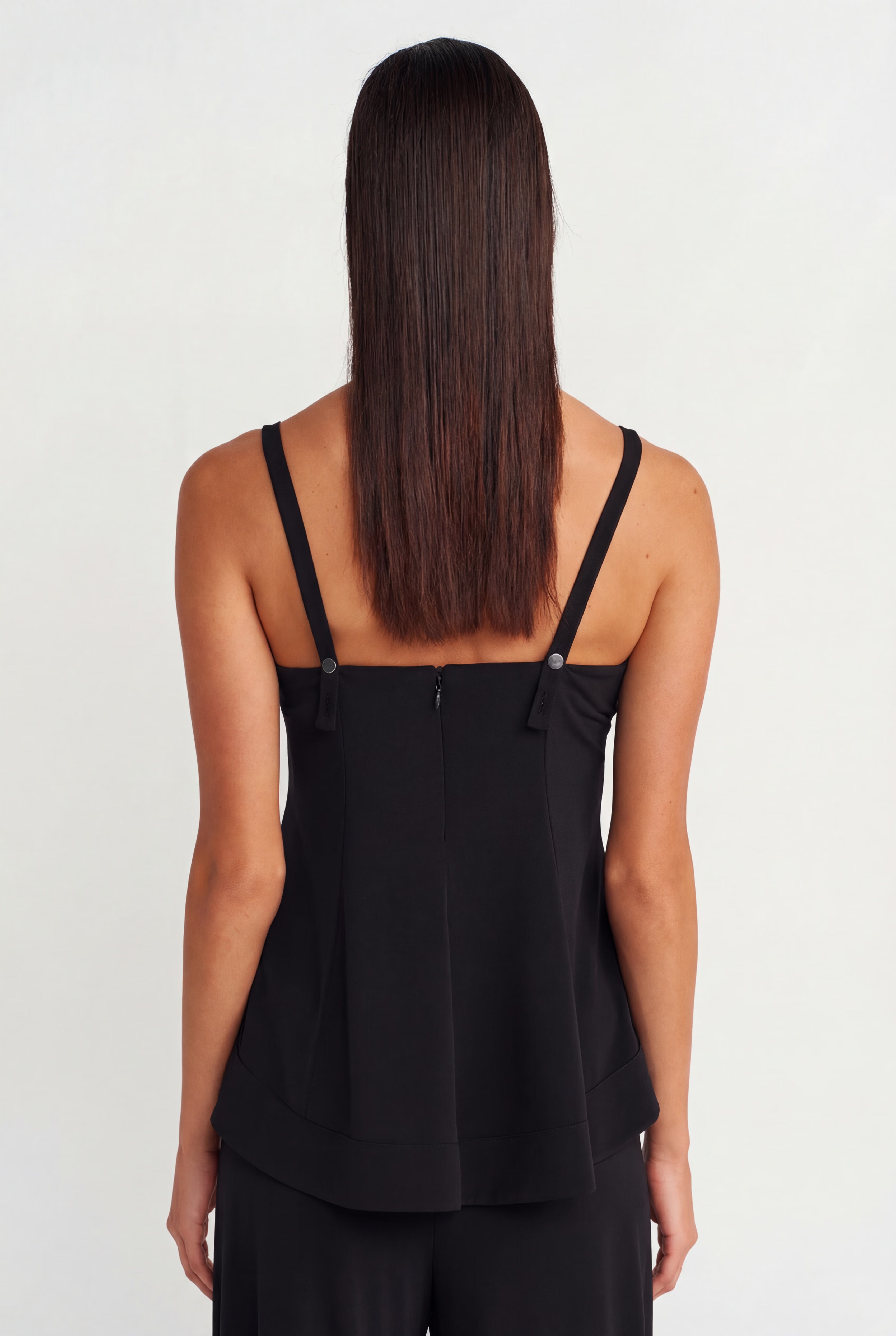 Black Basic Strap Top-Y261011010