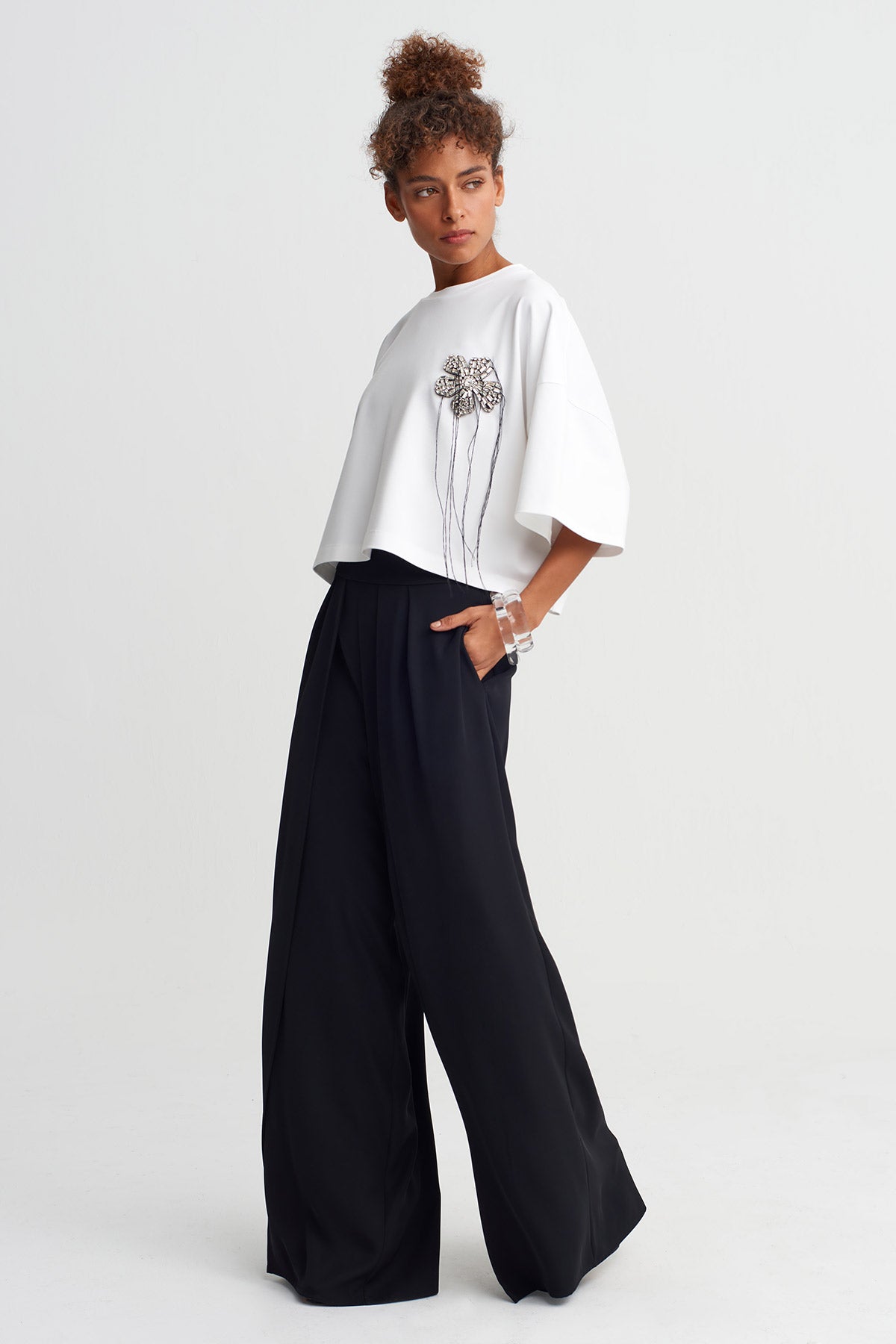 Off White Embellished Oversized T-Shirt-Y261011041