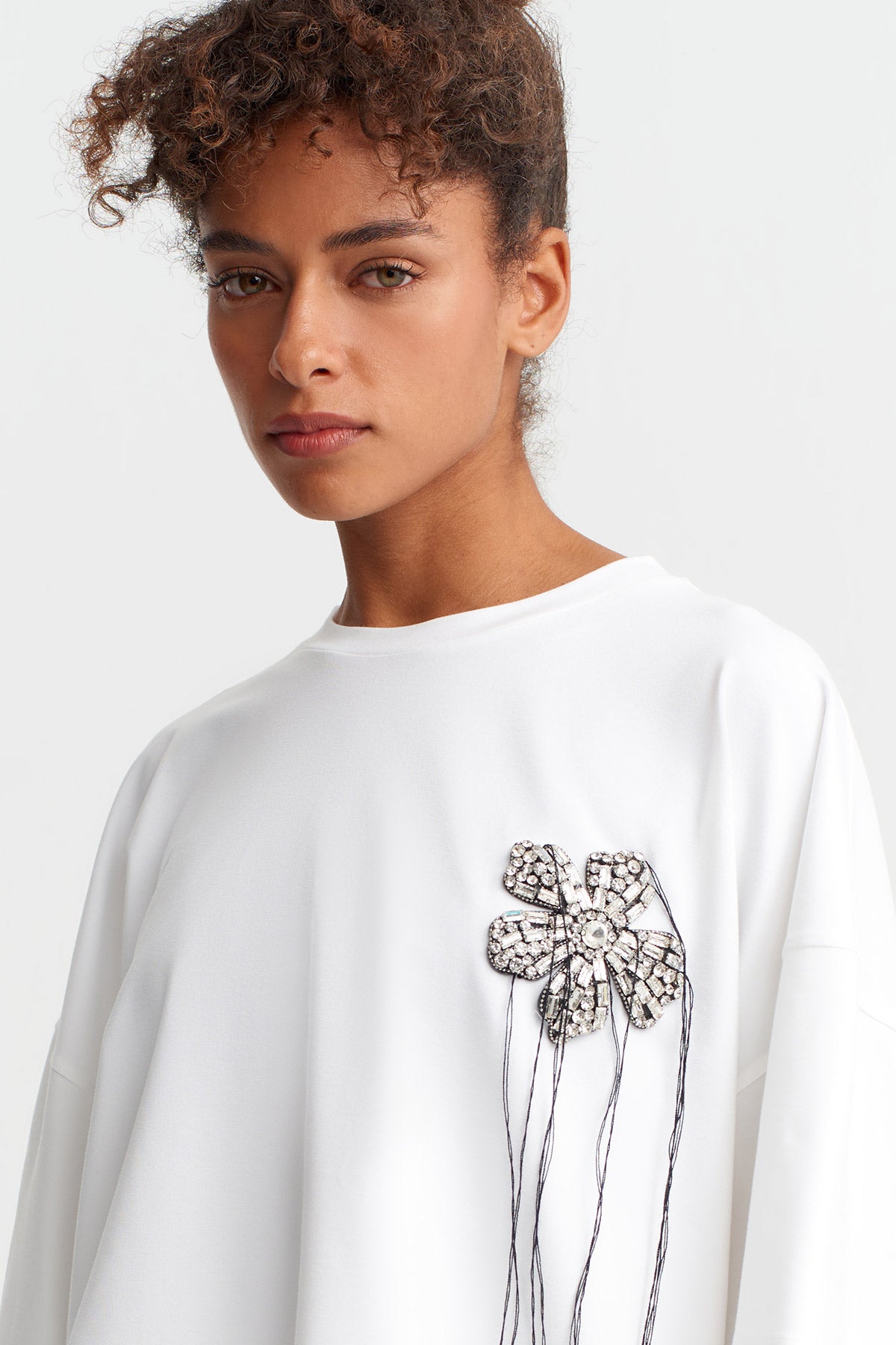 Off White Embellished Oversized T-Shirt-Y261011041